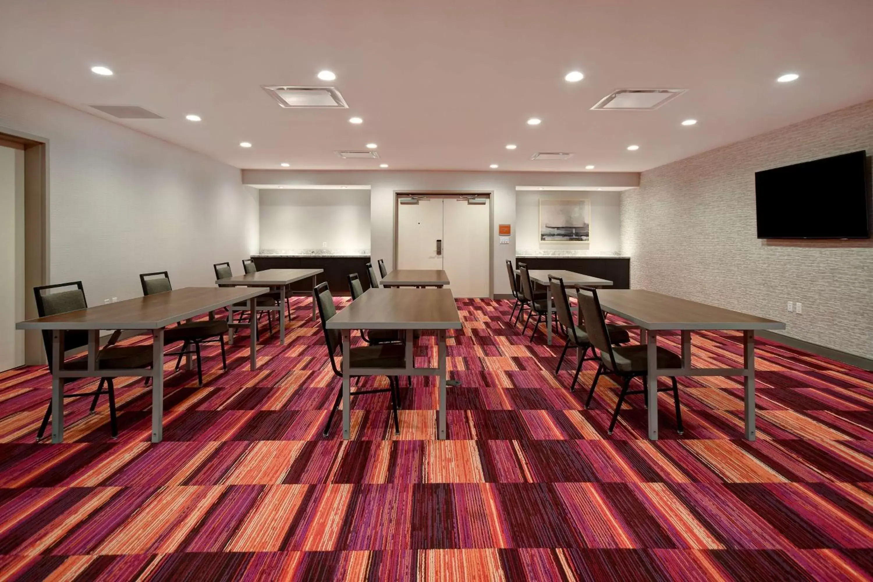 Meeting/conference room in Home2 Suites Eau Claire South, Wi
