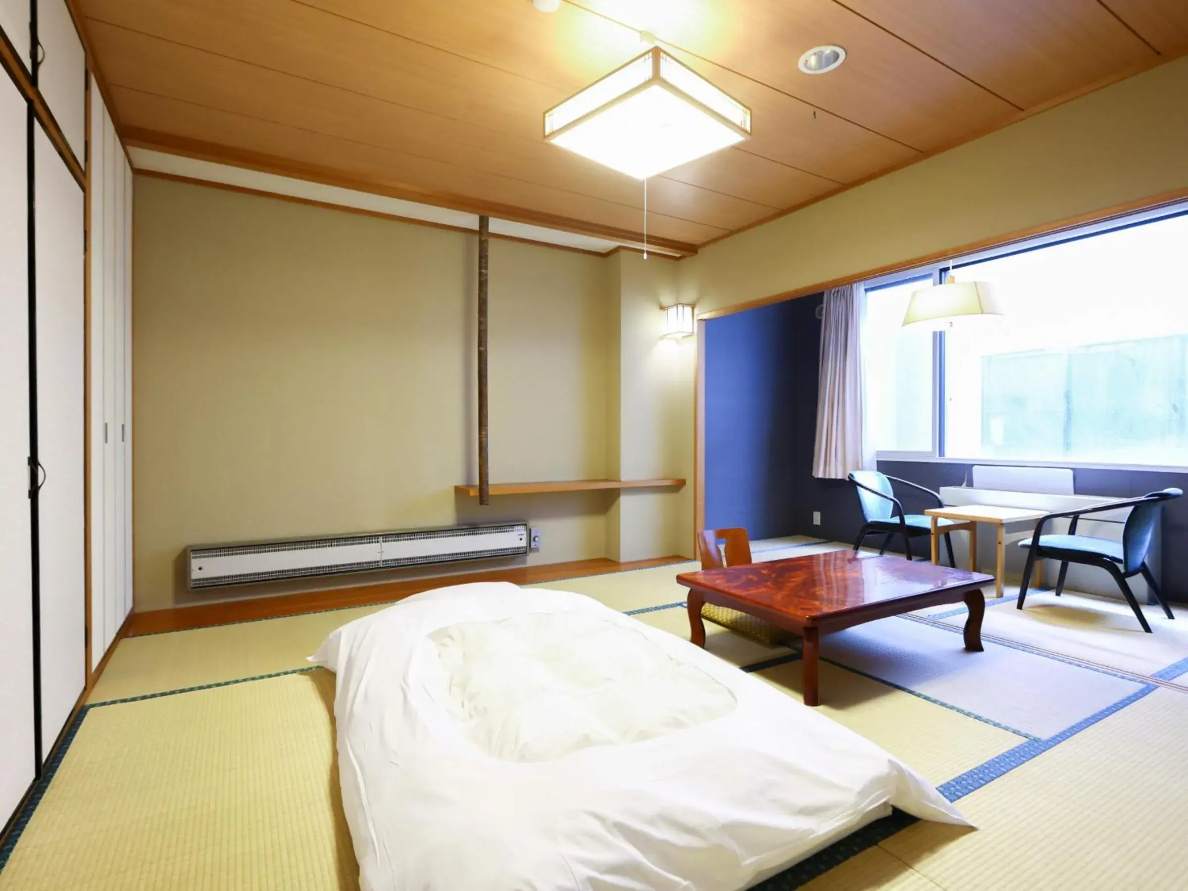 Photo of the whole room, Bed in Hotel Yudanaka Photo of the whole room, Bed in Hotel Yudanaka