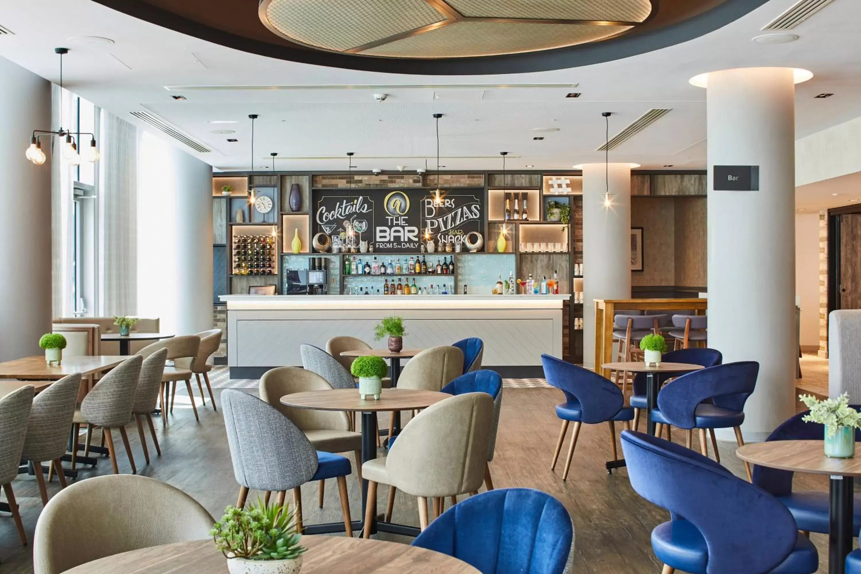 Lounge or bar, Lounge/Bar in Residence Inn by Marriott London Kensington