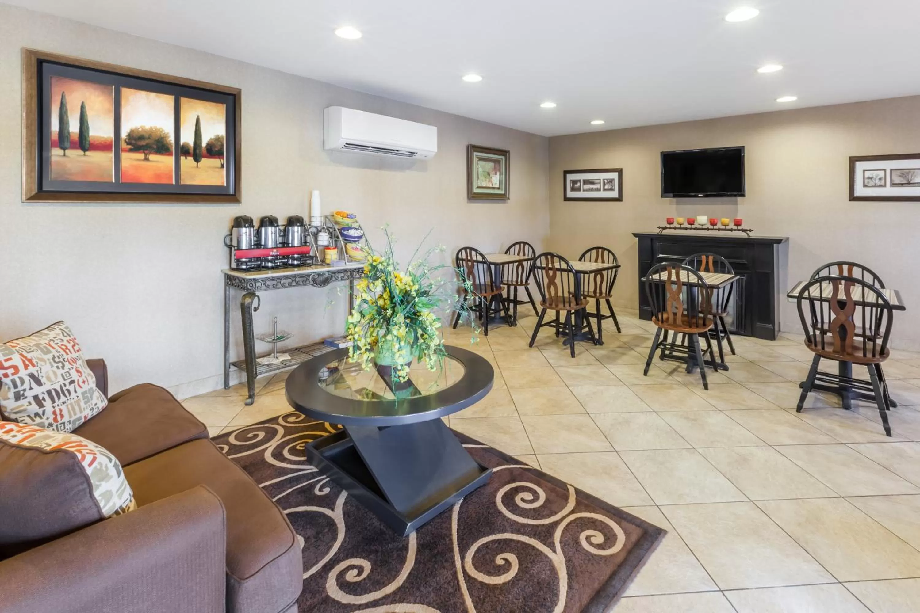 Lobby or reception in Days Inn by Wyndham Central City