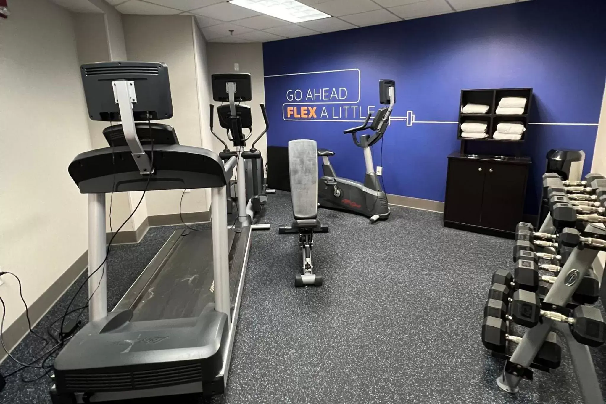 Fitness centre/facilities, Fitness Center/Facilities in Holiday Inn Express Harrisburg NE, an IHG Hotel