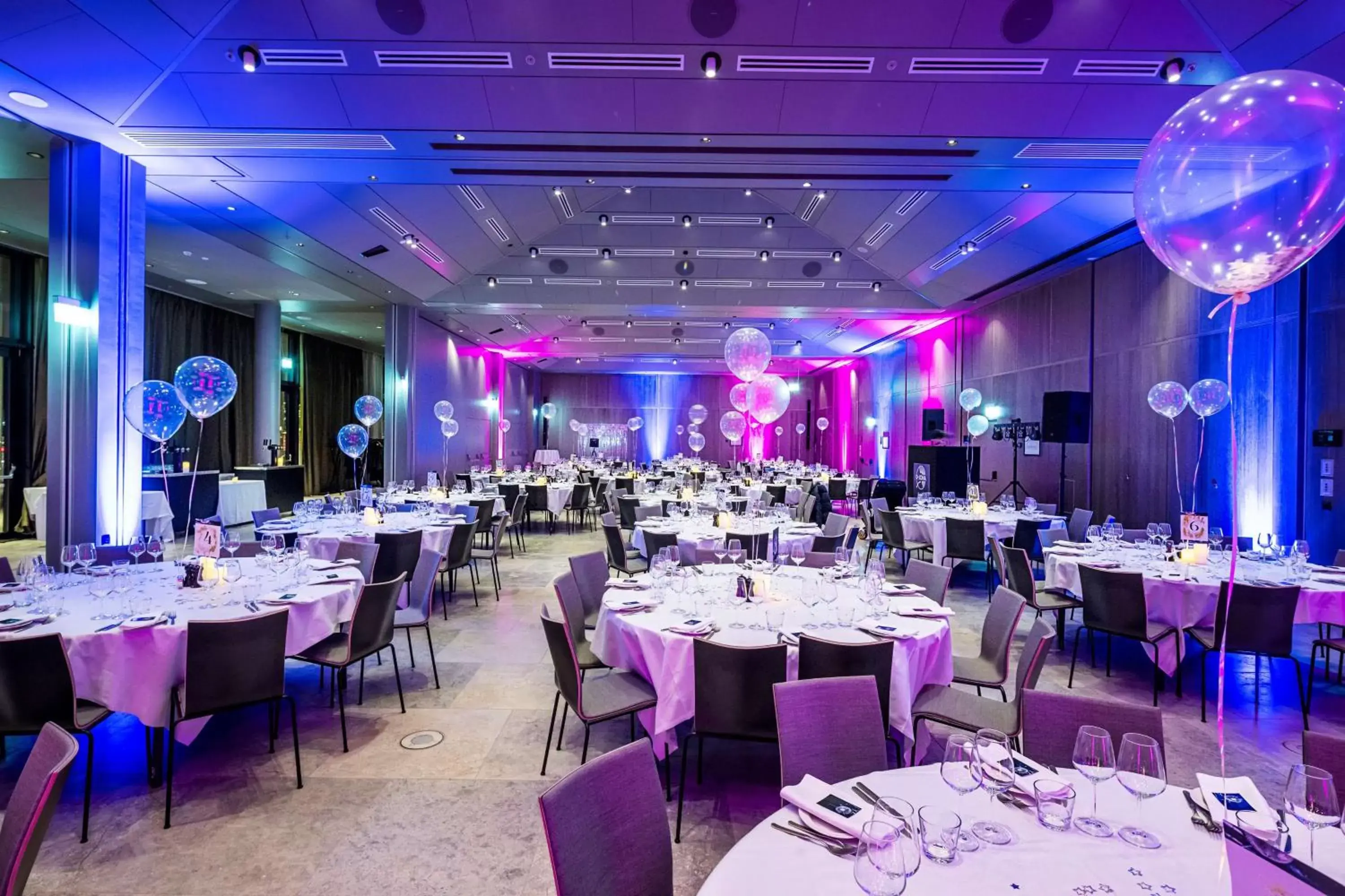 Banquet/Function facilities, Restaurant/Places to Eat in Scandic Spectrum