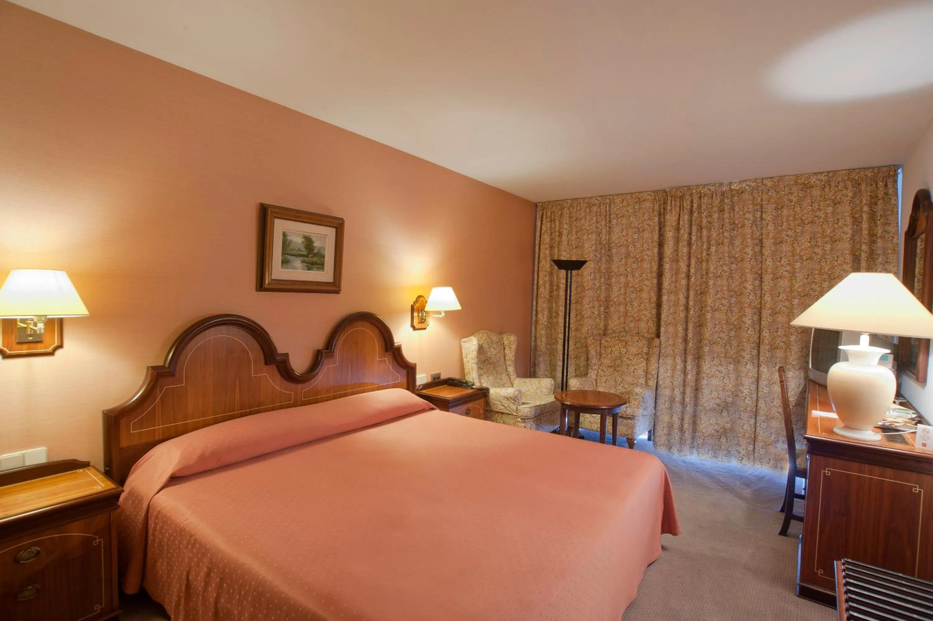 Photo of the whole room, Bed in Hotel Riu Fluviá