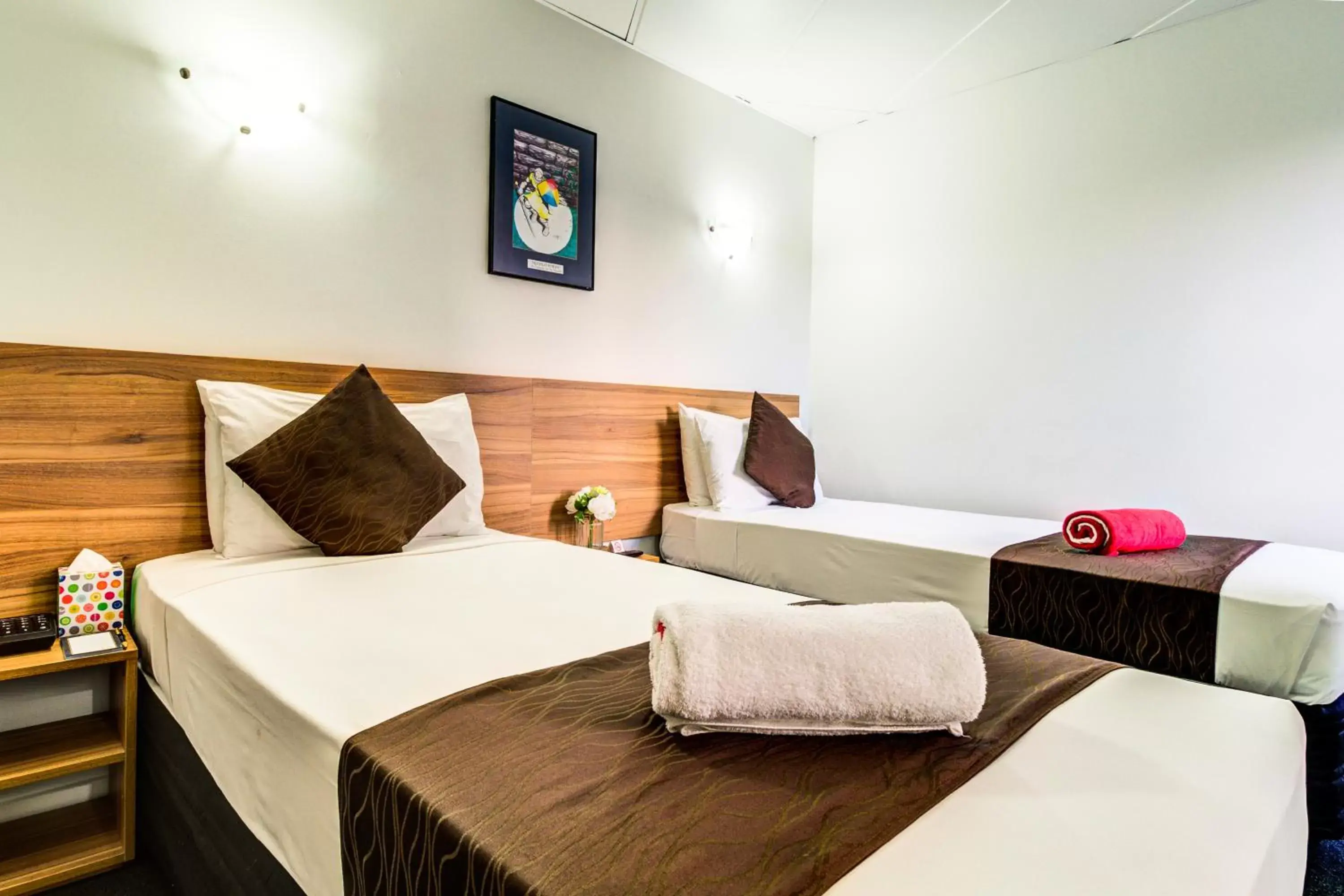 Bedroom, Bed in Ascotia Off Queen