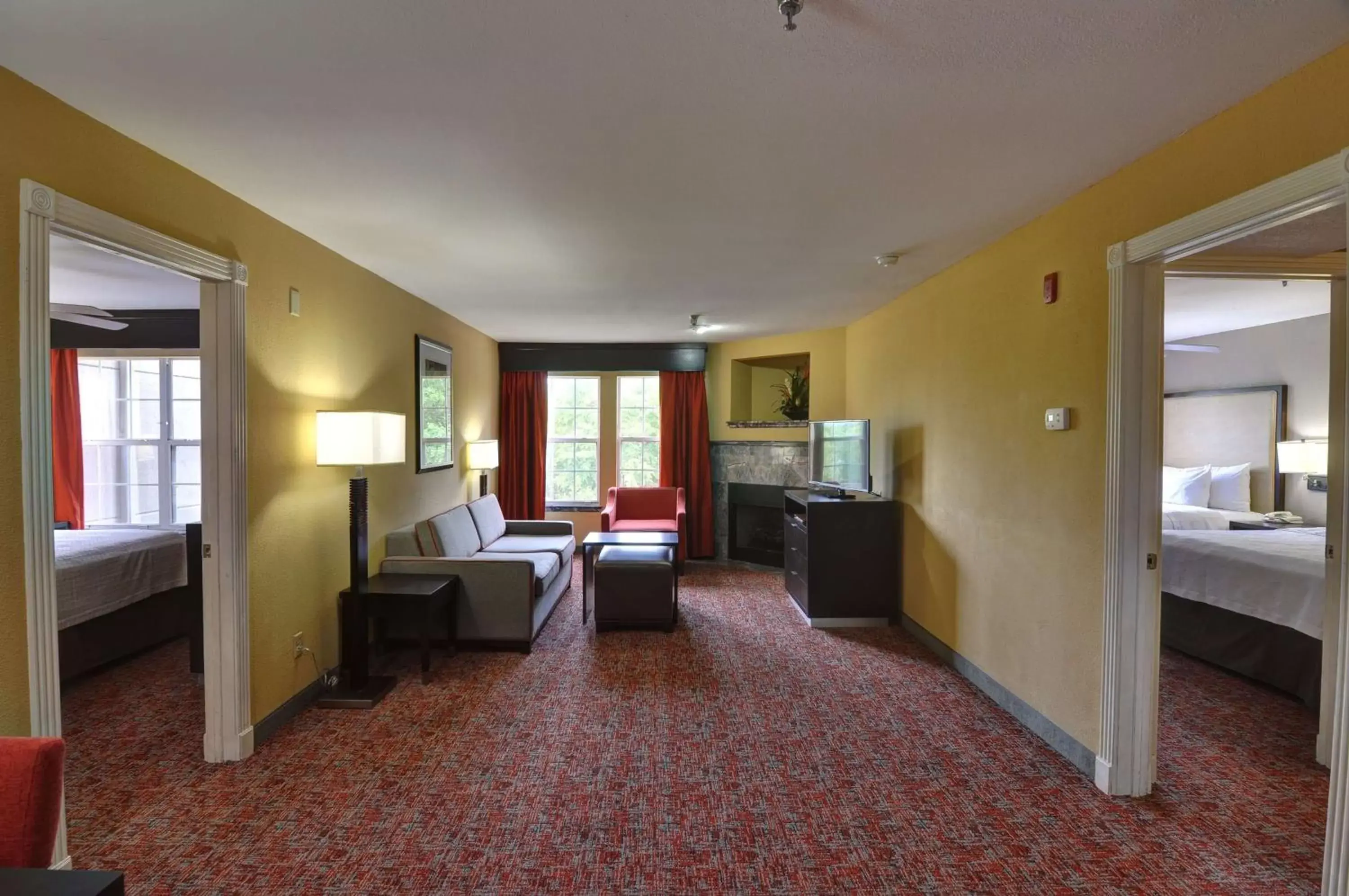 Living room, Seating Area in Homewood Suites by Hilton- Longview