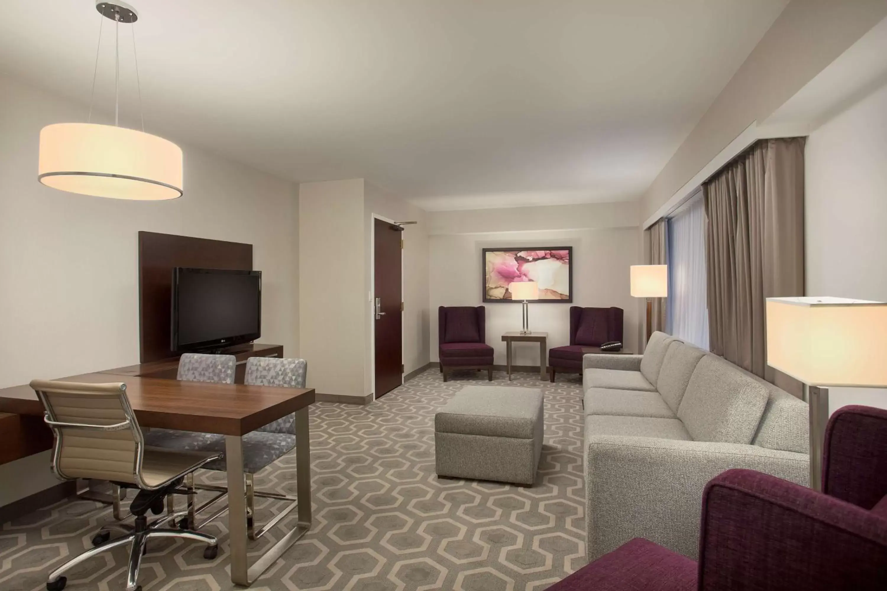 Bed, Seating Area in Embassy Suites by Hilton Washington D.C. Georgetown