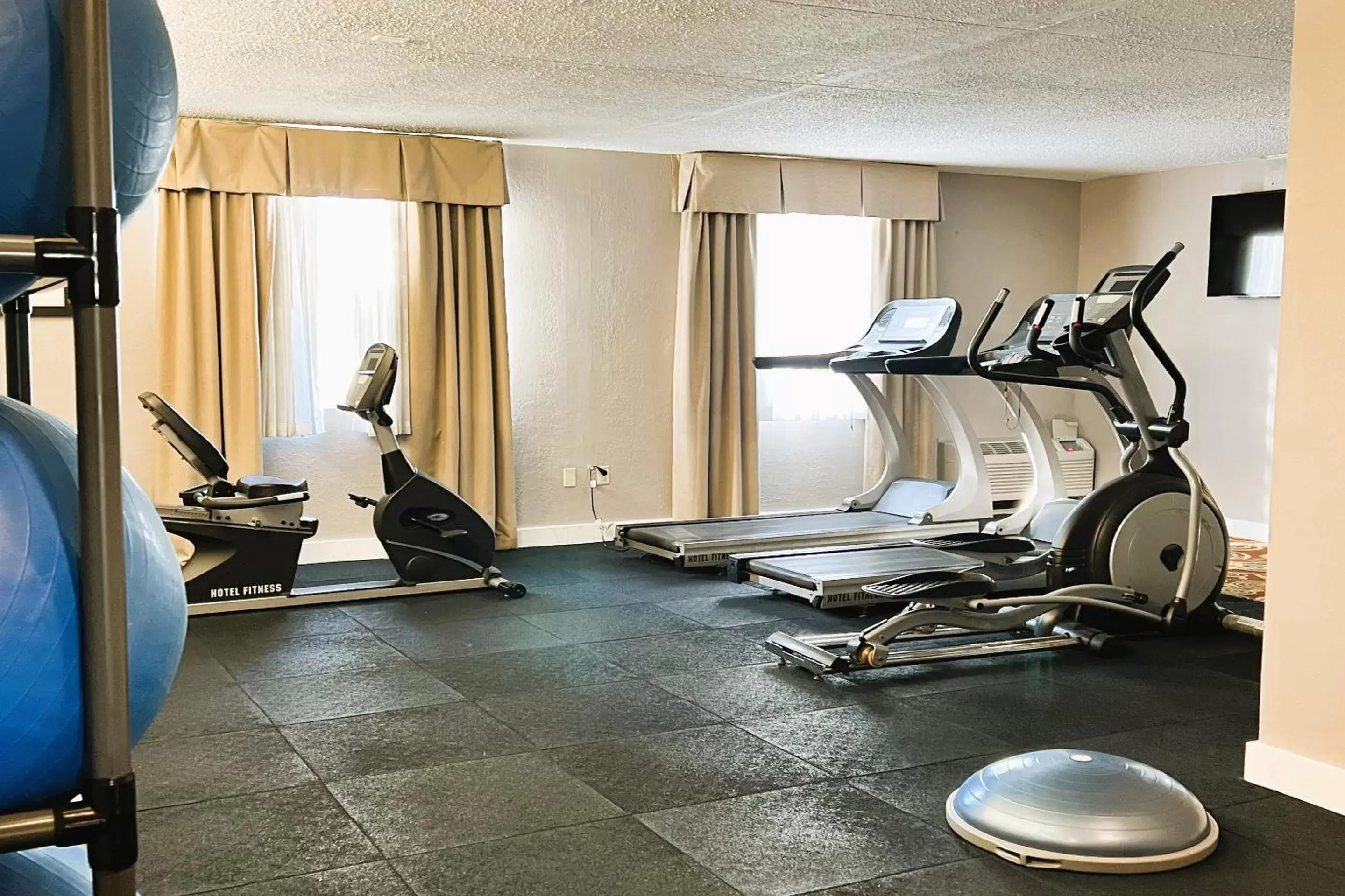 Fitness centre/facilities, Fitness Center/Facilities in The Plaza On The Pike Hotel Atlantic City West by OYO