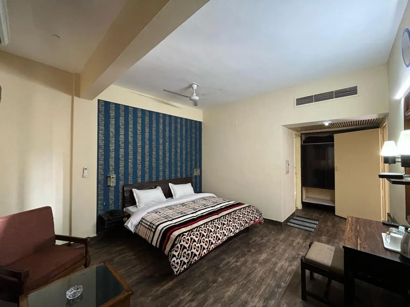 Bed in Gautam Hotel