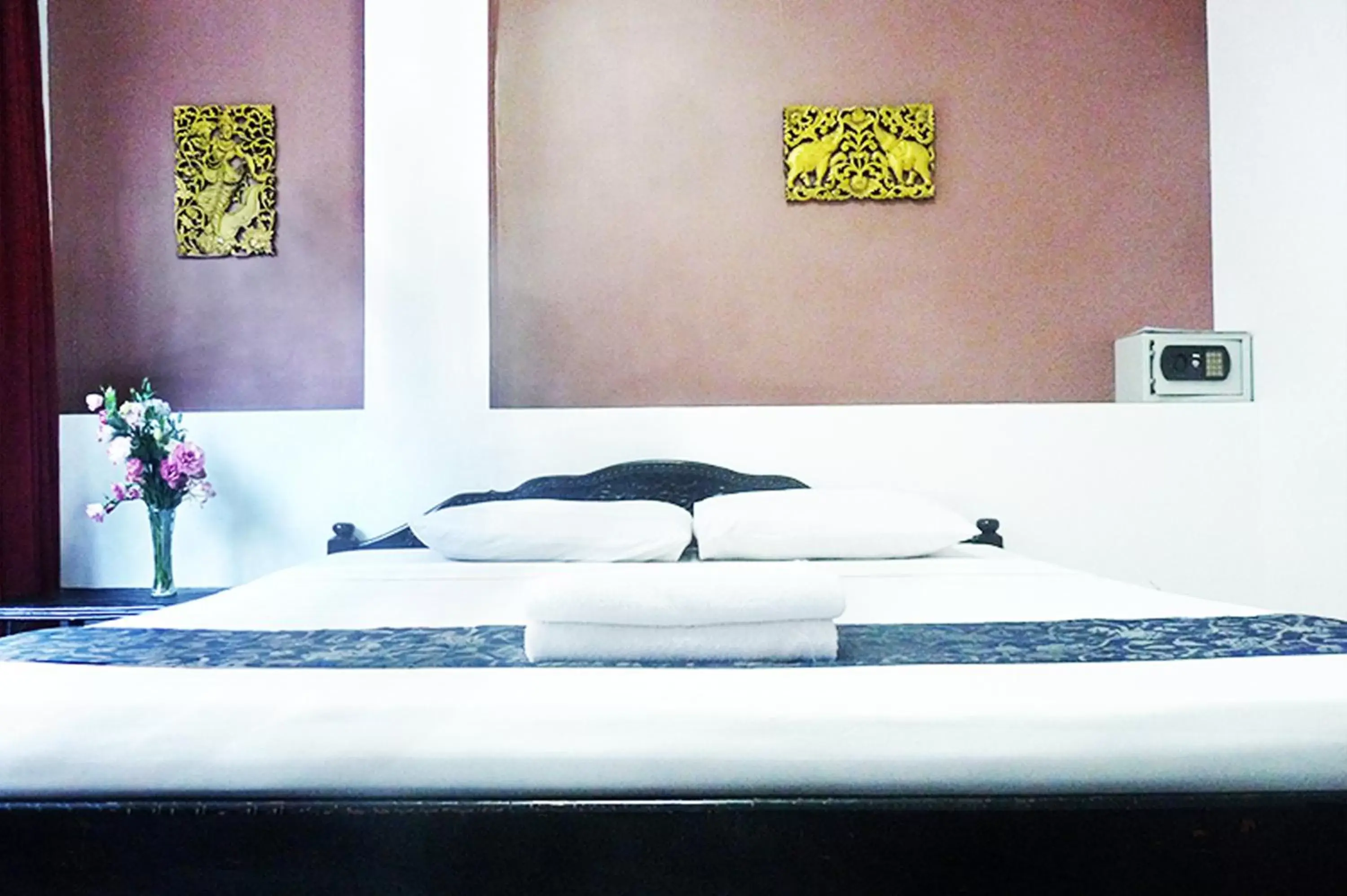 Bed in Angkor International Hotel