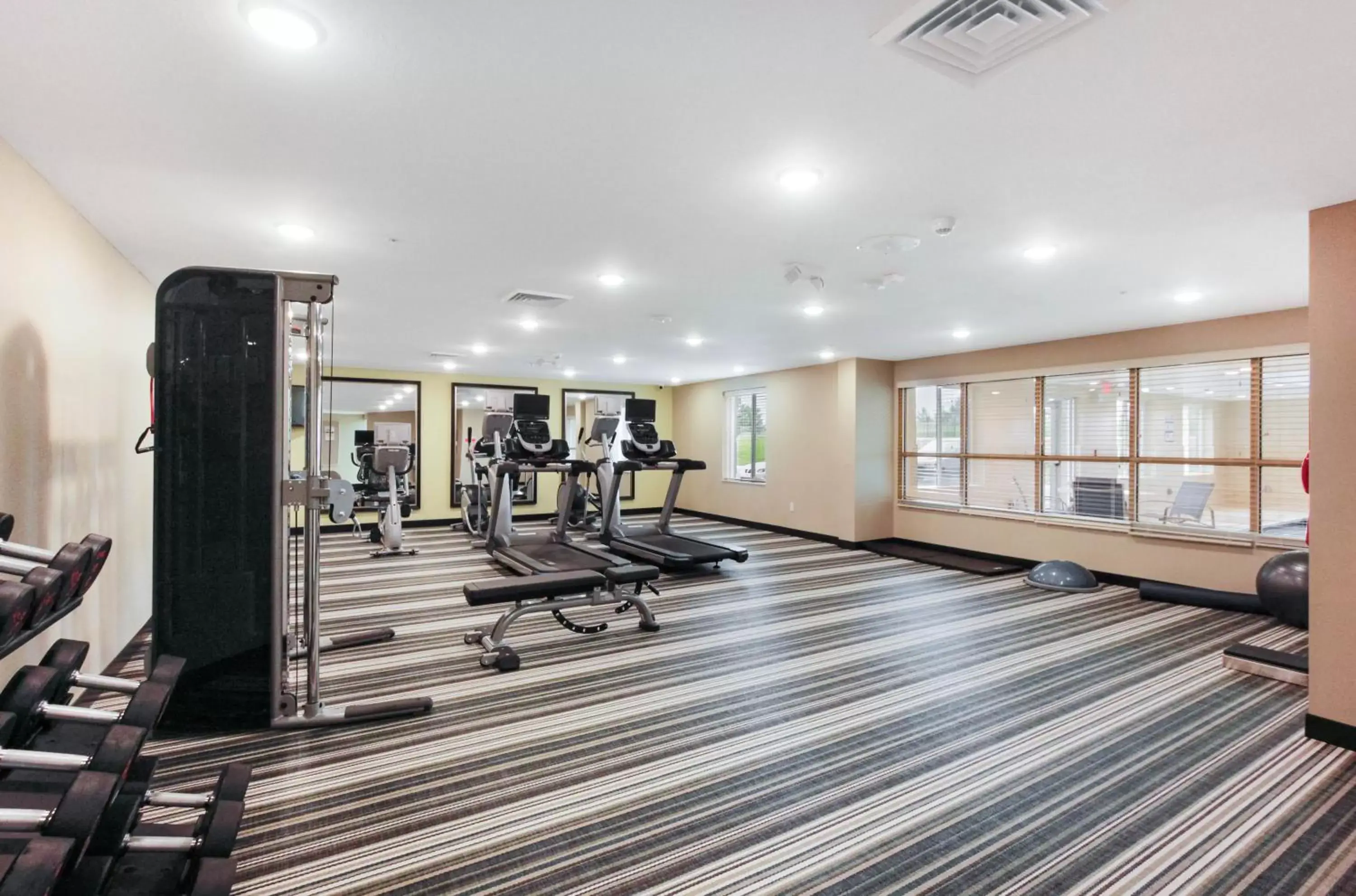 Fitness centre/facilities, Fitness Center/Facilities in Candlewood Suites - Brighton, an IHG Hotel