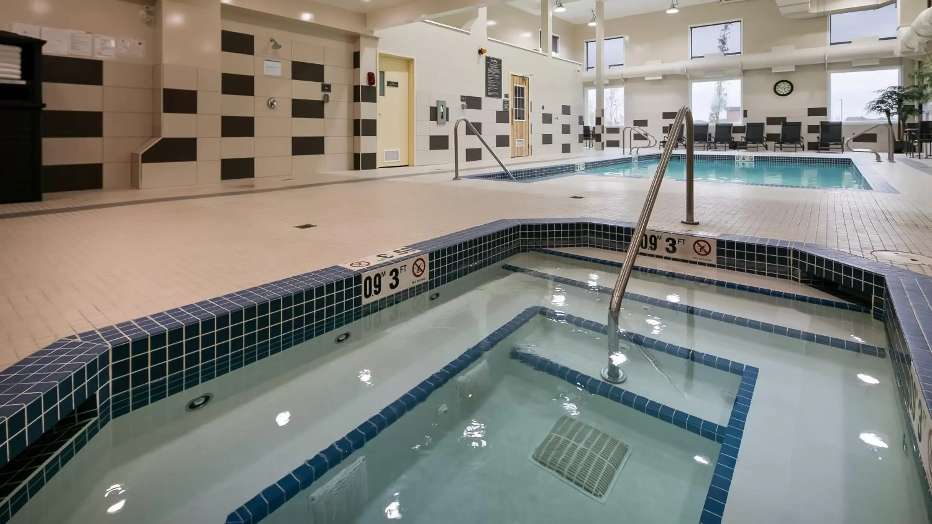 Sauna, Swimming Pool in Best Western PLUS Fort Saskatchewan Inn & Suites