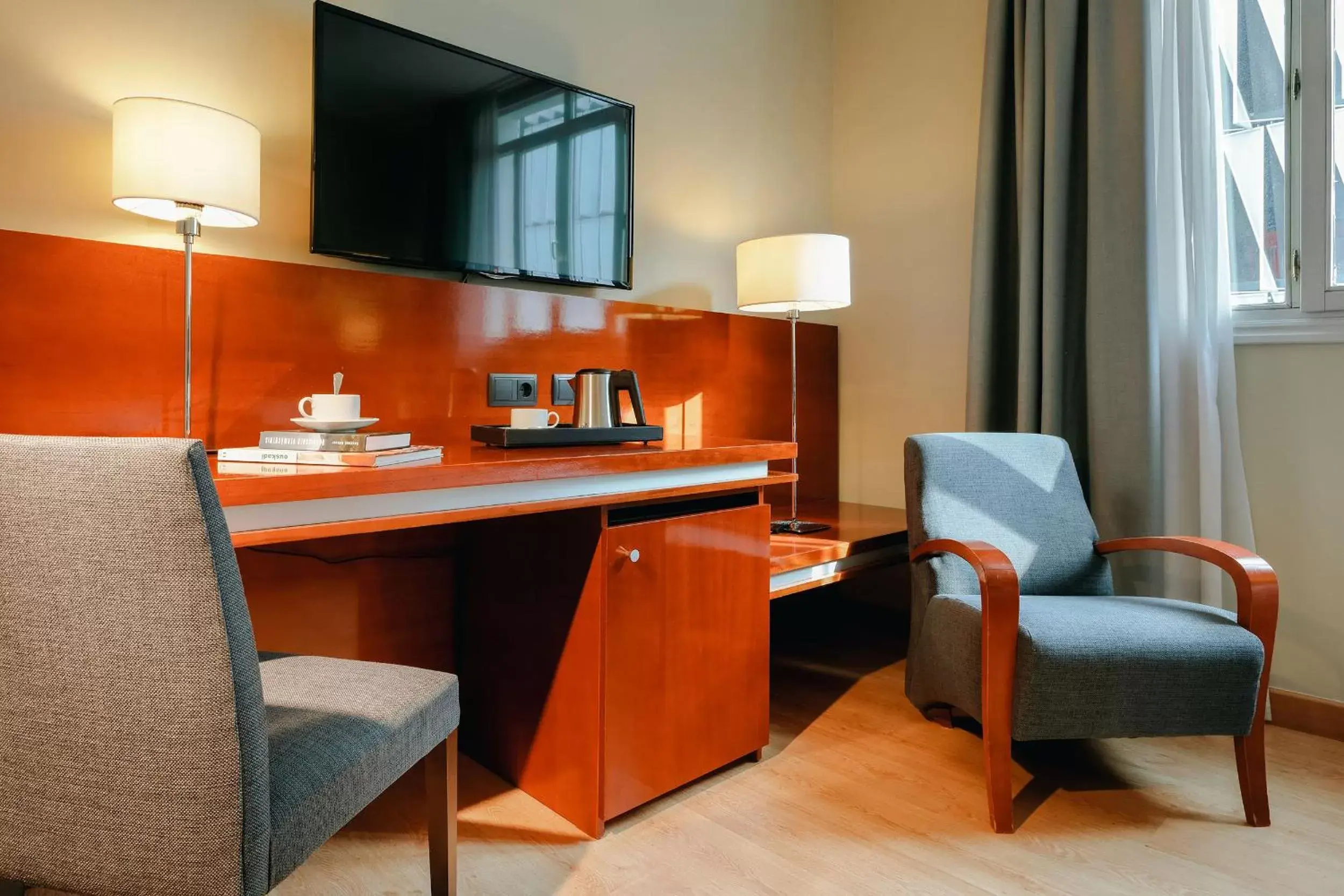 Photo of the whole room in Abba Euskalduna Hotel Photo of the whole room in Abba Euskalduna Hotel