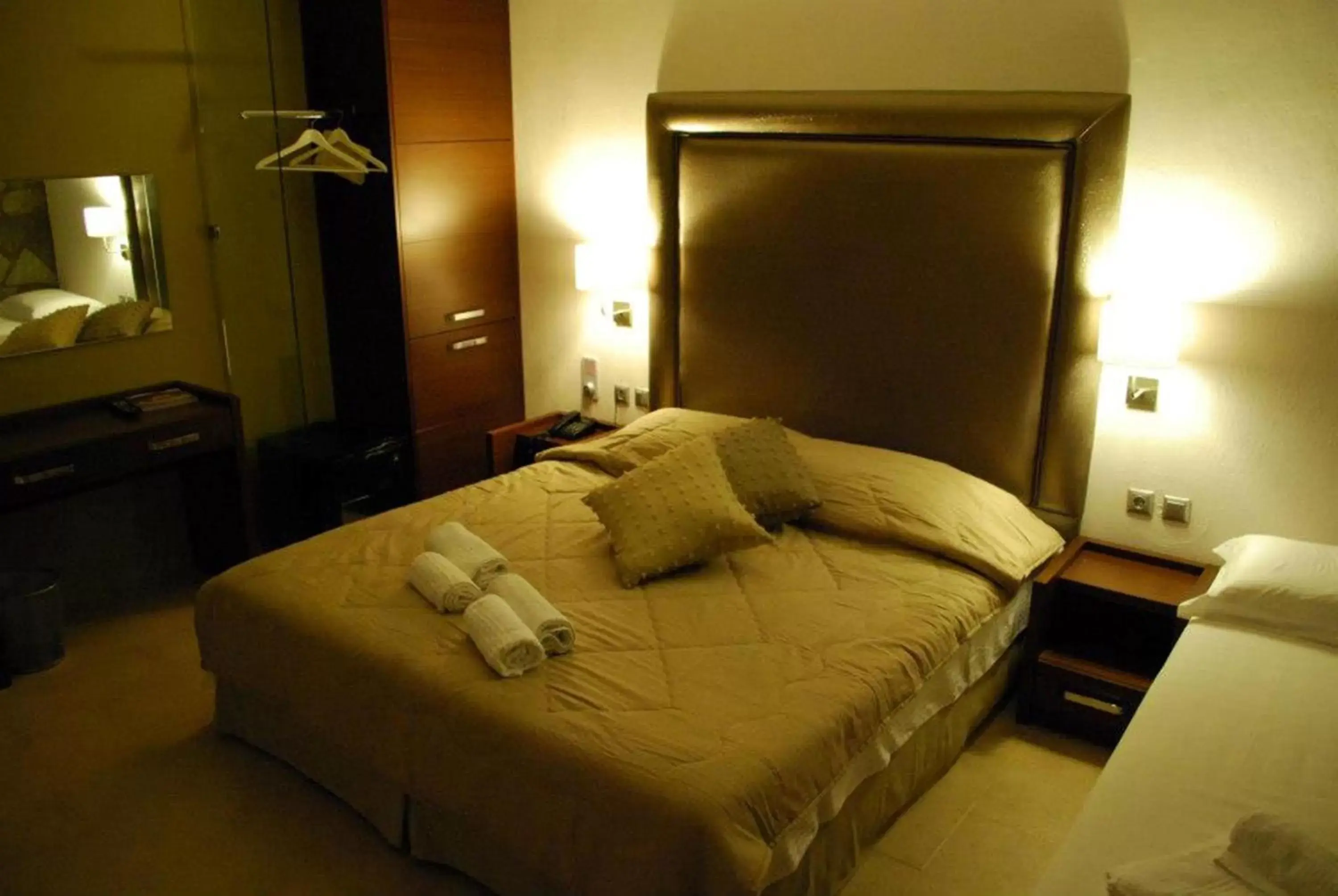 Photo of the whole room, Bed in Hotel Konaki