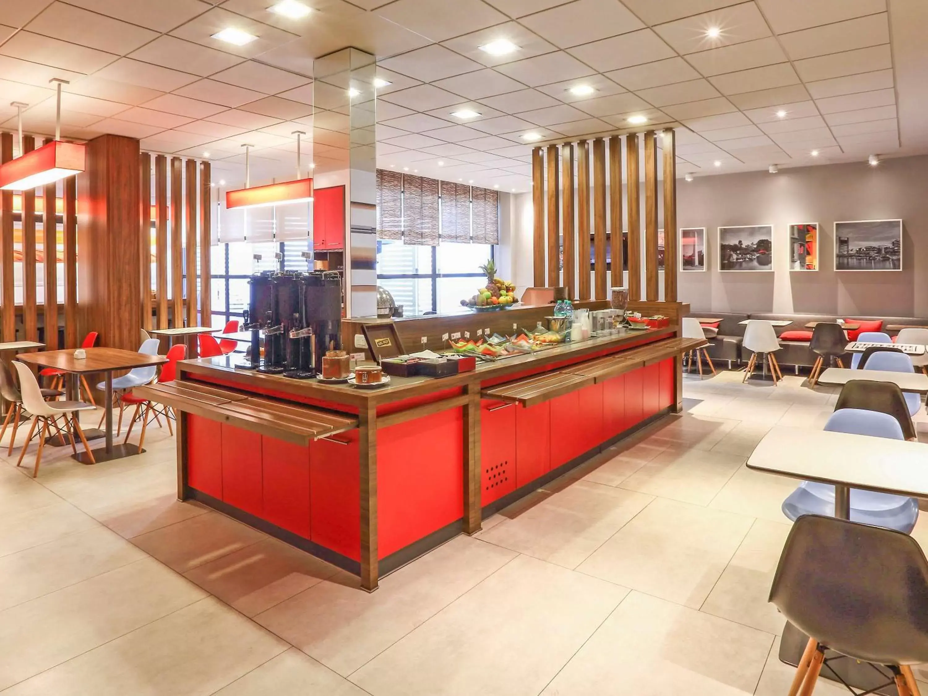 Restaurant/places to eat in ibis Buenos Aires Obelisco