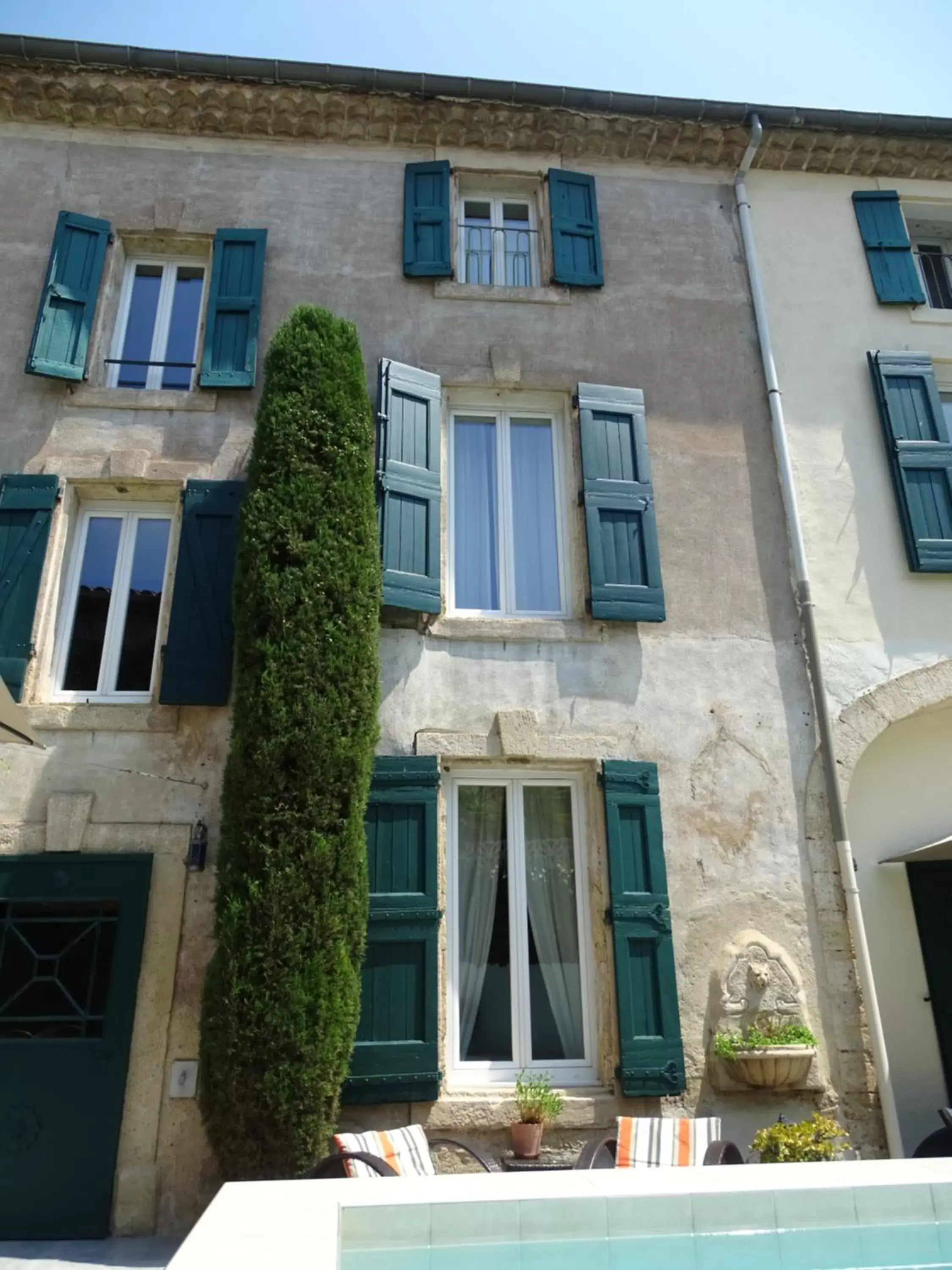 Patio, Property Building in Chambres d'hôtes Belle Vigneronne