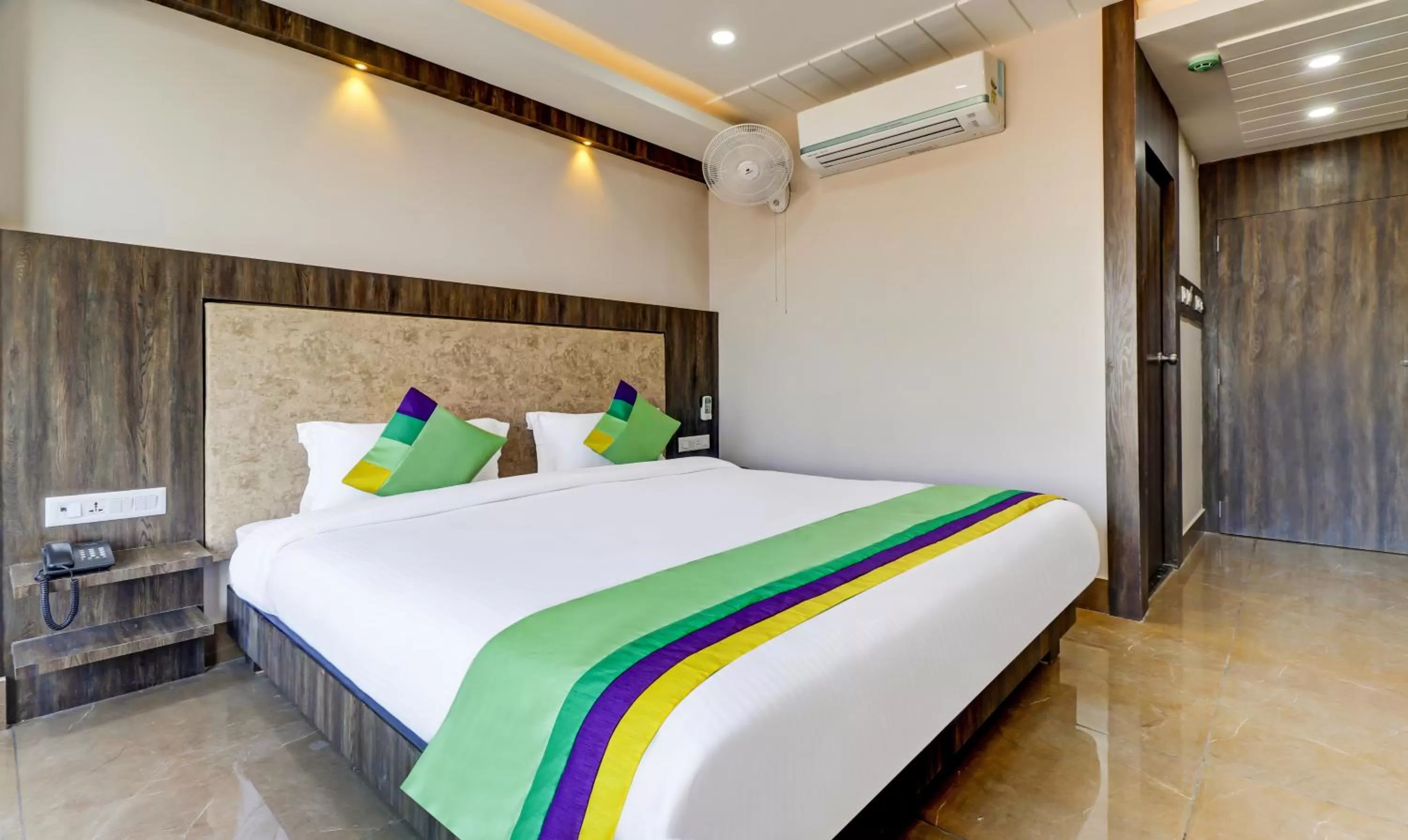 Bed in Hotel Bikalal, Bikaner