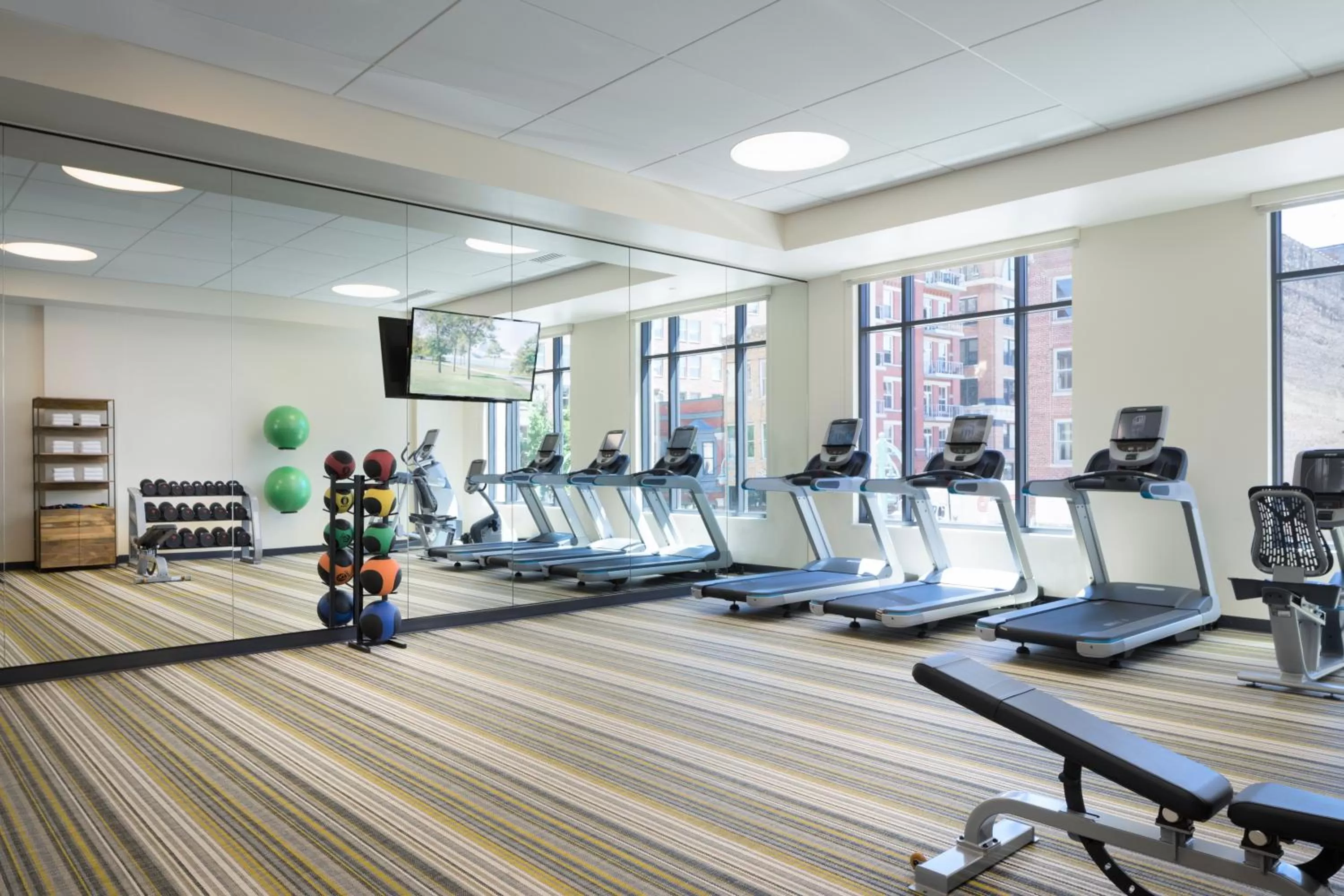 Fitness centre/facilities in Kimpton Journeyman Hotel by IHG