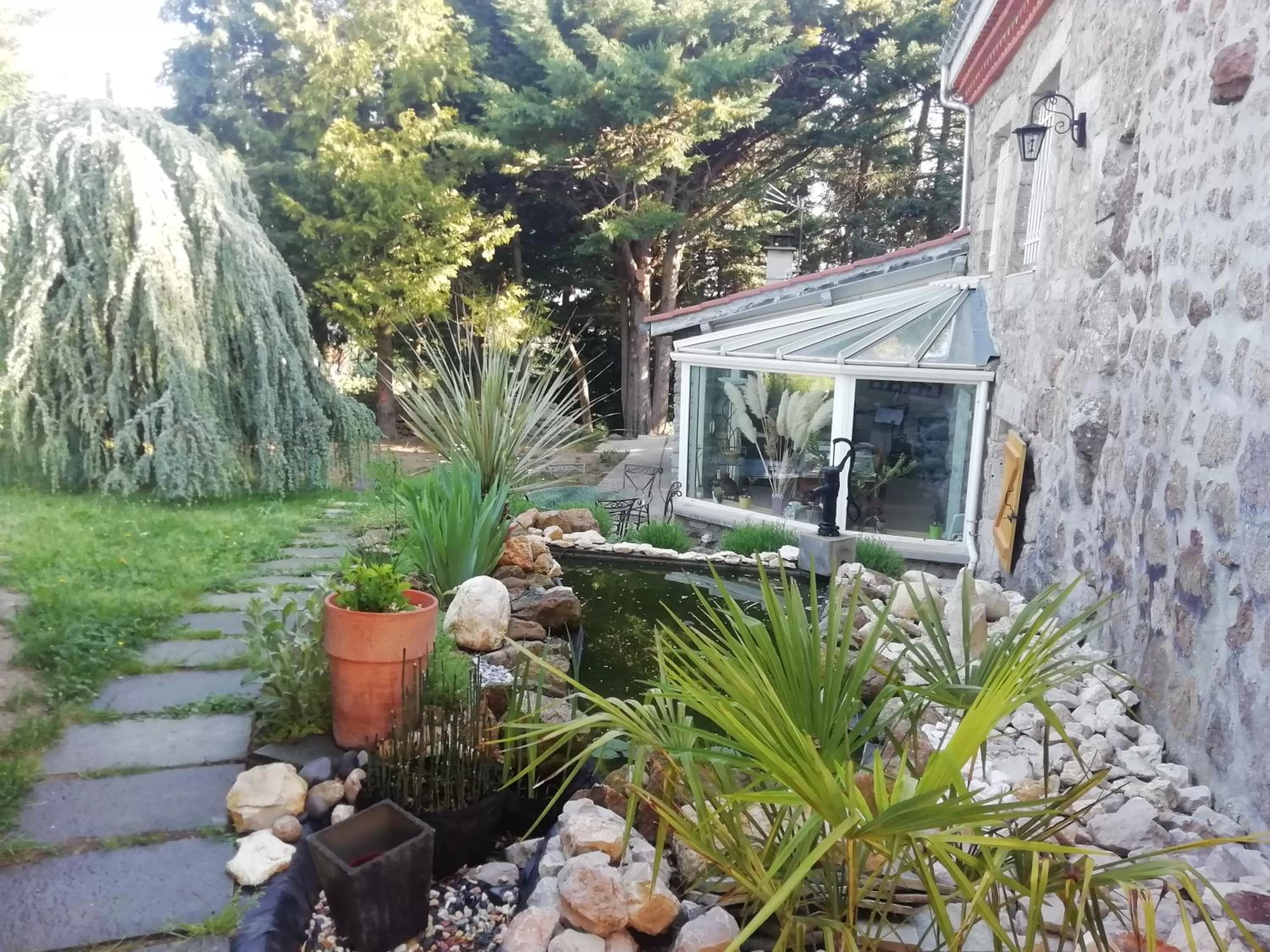 Property building in Chez Sophie et Gilles