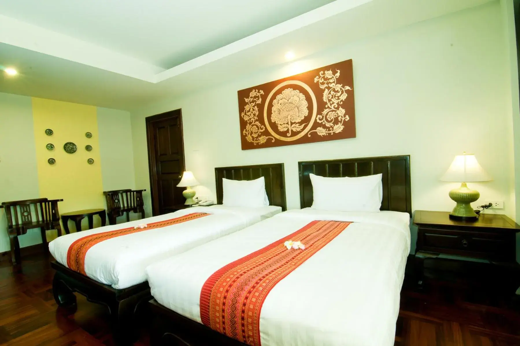 Deluxe Twin Room in Swankaburi Boutique Hotel