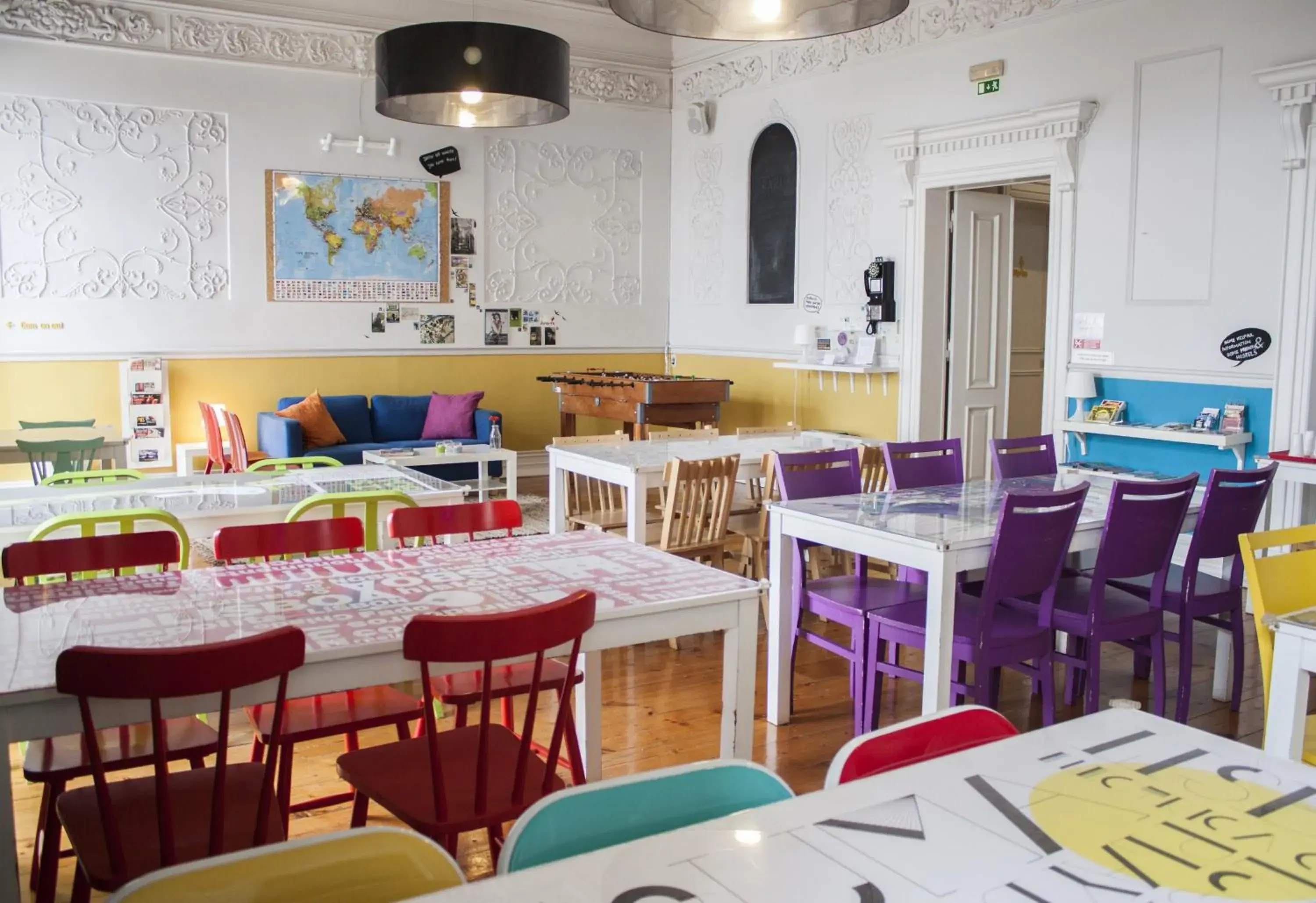 Day, Restaurant/Places to Eat in Lisb'on Hostel
