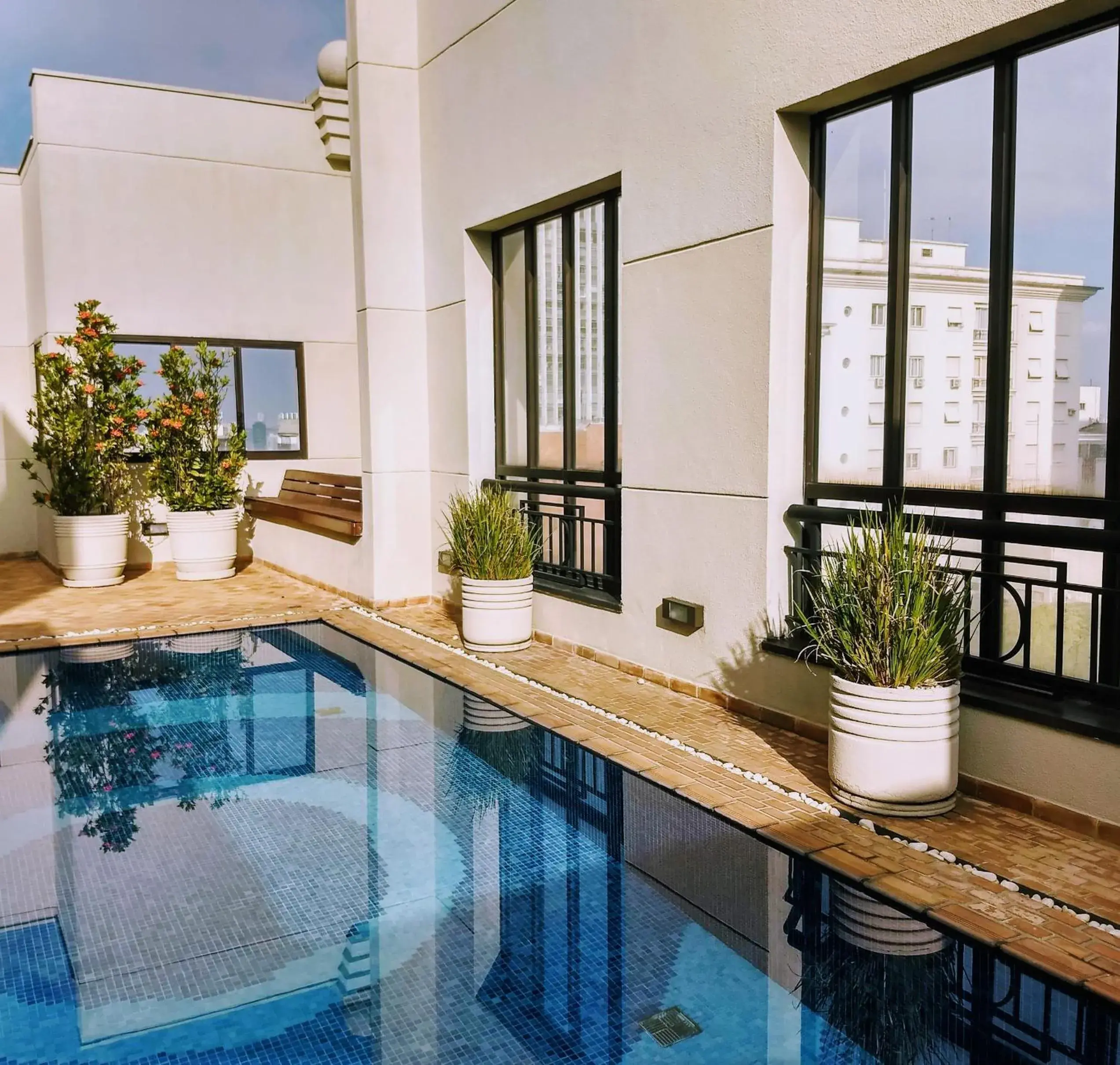 Pool view, Swimming Pool in George V Casa Branca