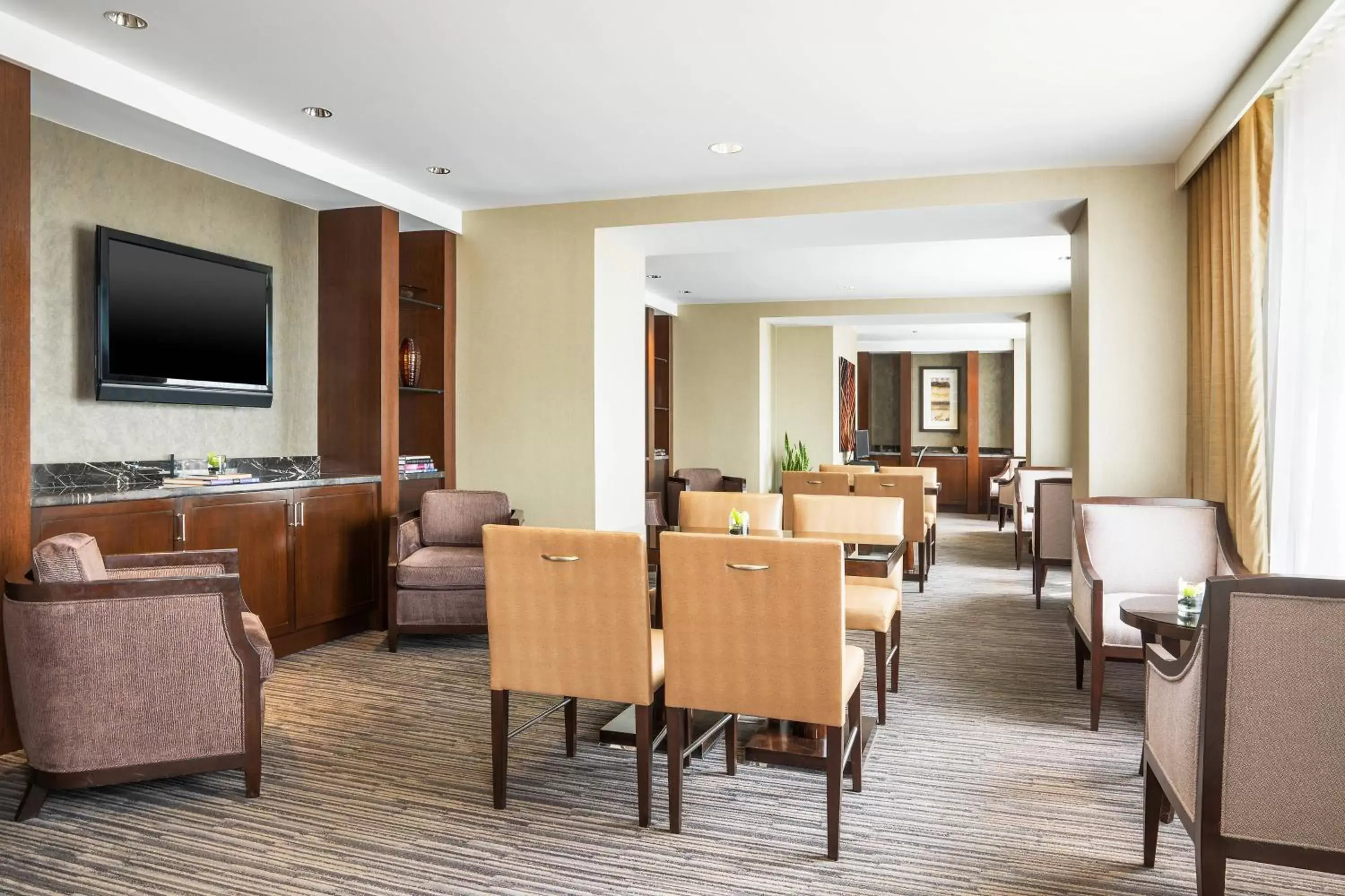 Lounge or bar, Restaurant/Places to Eat in The Westin Book Cadillac Detroit