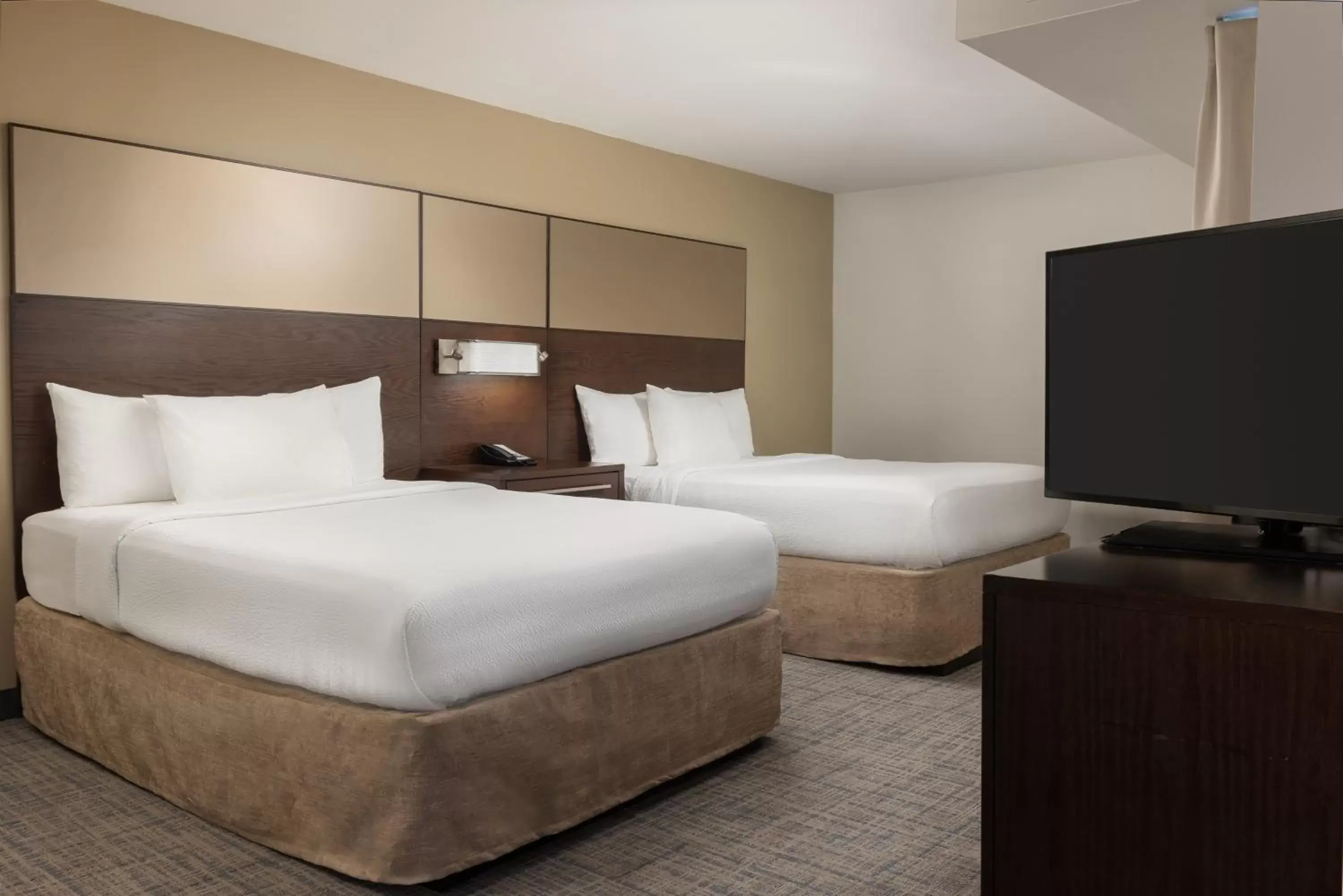 Bedroom, Bed in Residence Inn by Marriott Kansas City at The Legends