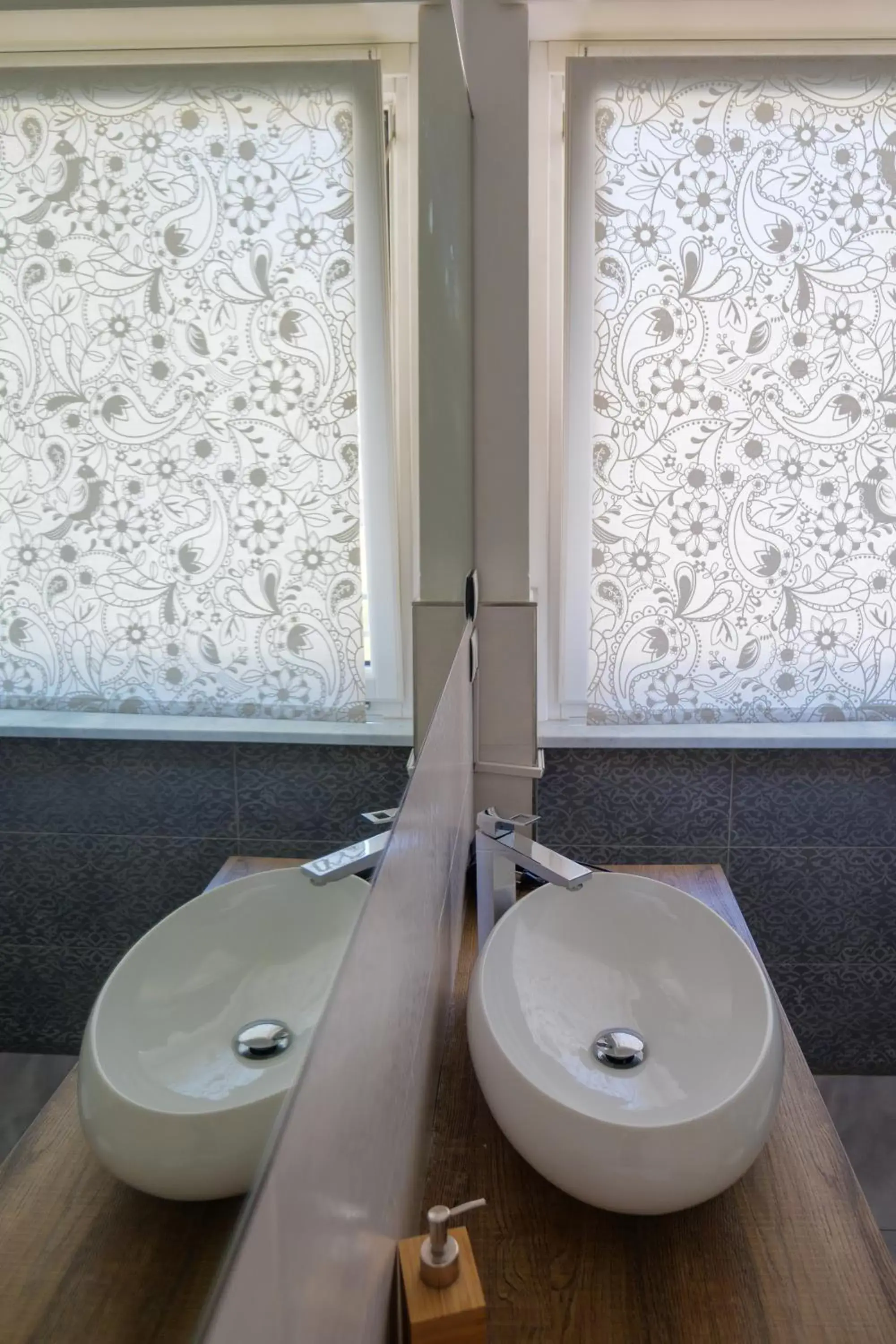 Toilet, Bathroom in Relais Vittorio Veneto - Luxotel & Apartotel