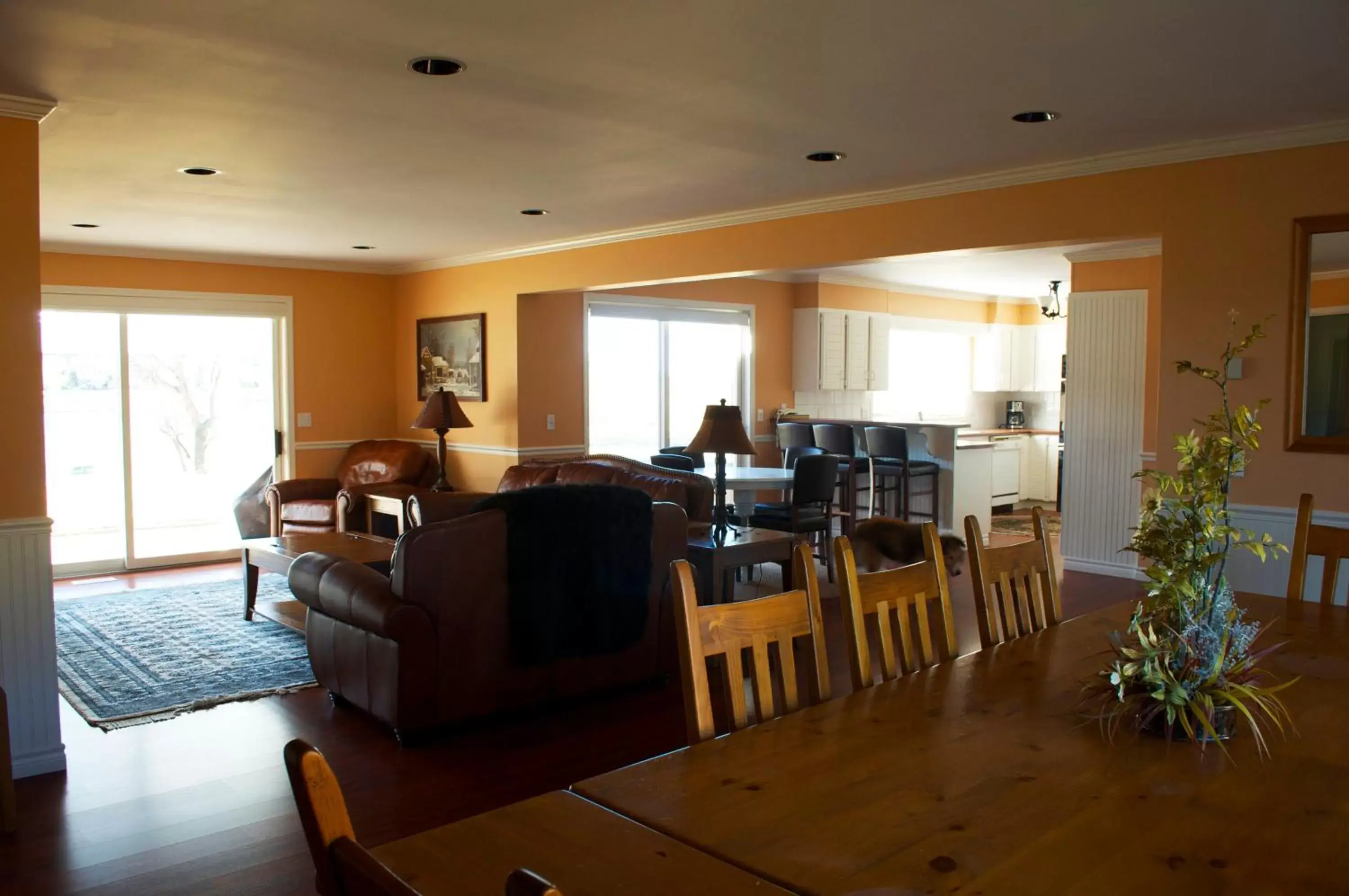 Dining Area in South Thompson Inn & Conference Centre