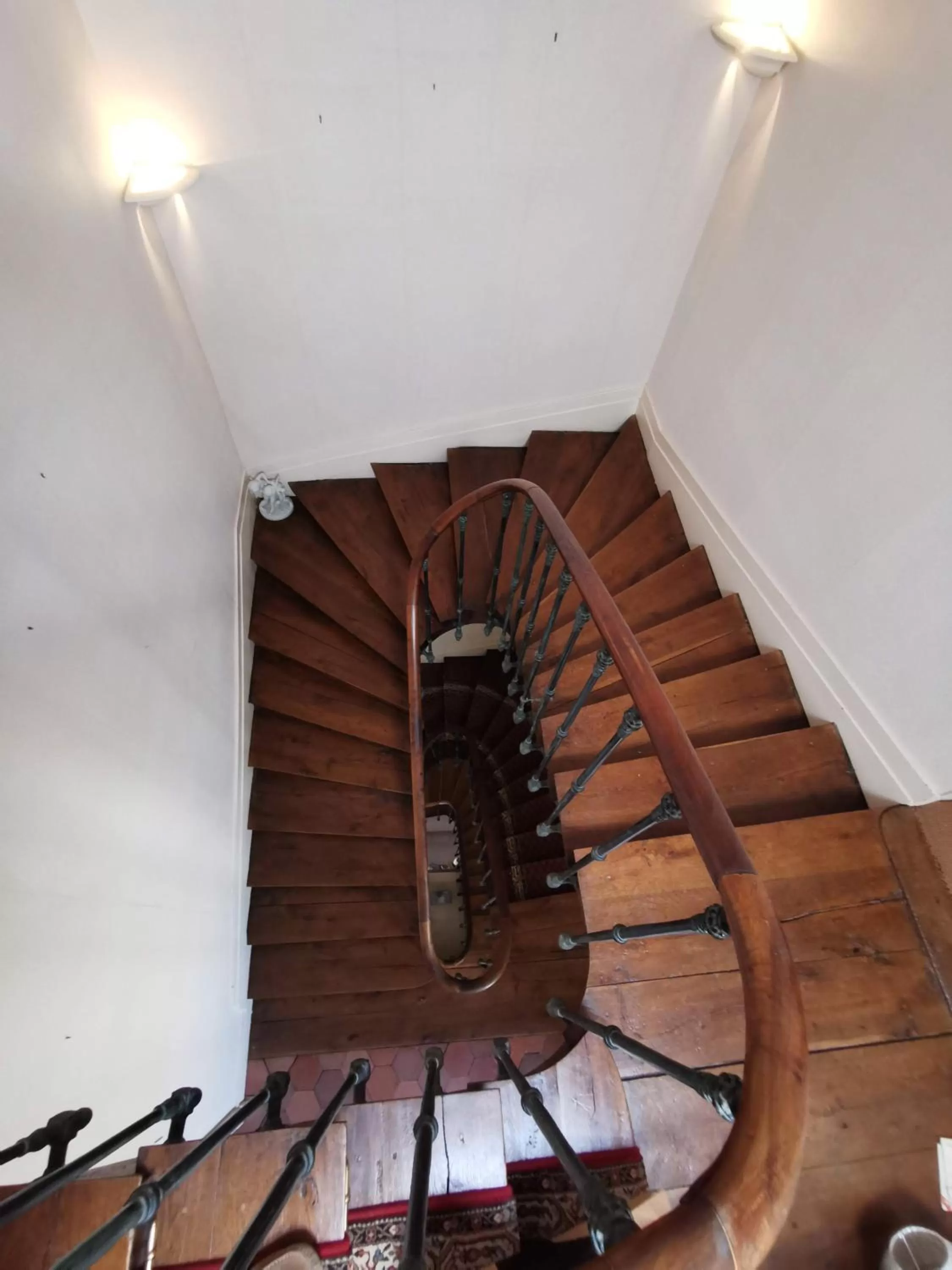 Property building in Au 16 Place Saint Louis