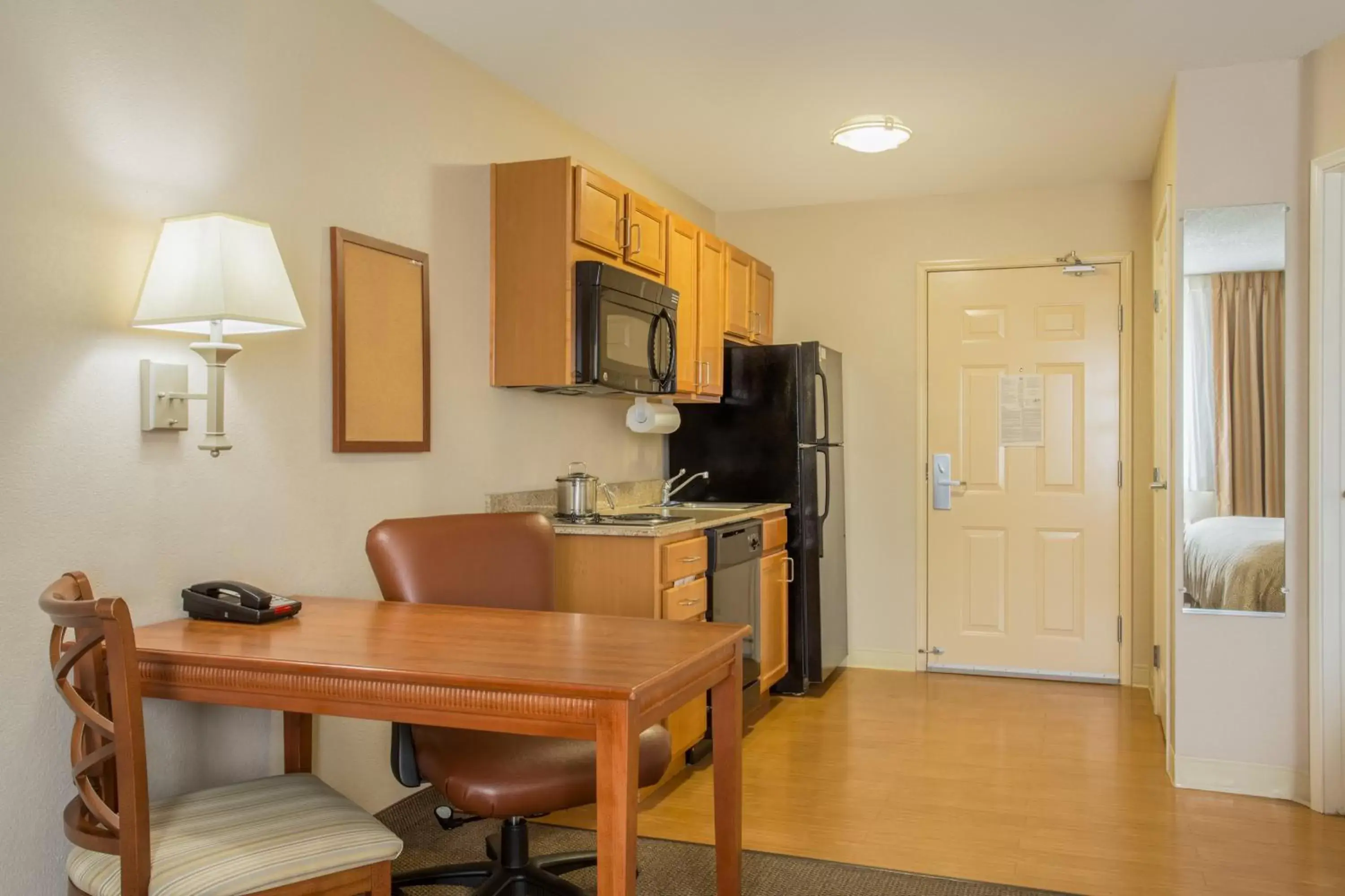 Bedroom, Kitchen/Kitchenette in Candlewood Suites Nogales, an IHG Hotel