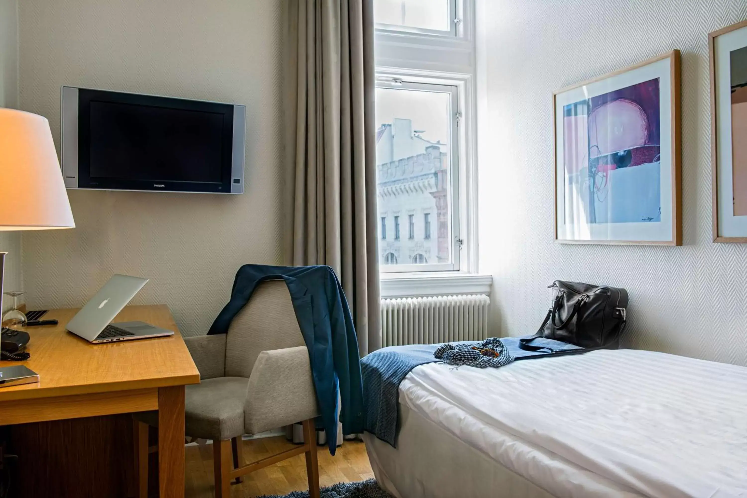 Photo of the whole room, Bed in Scandic Stortorget