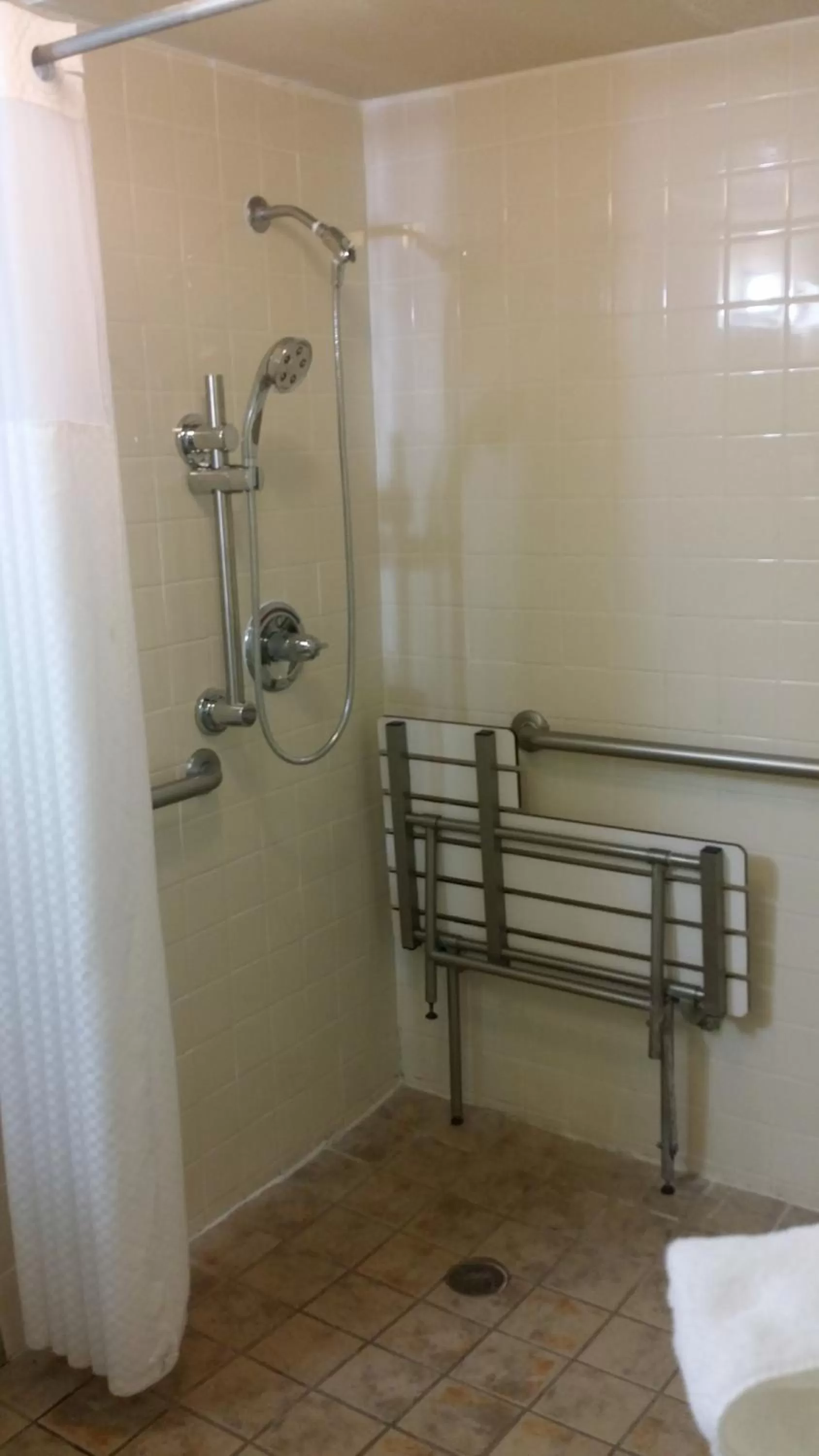 Bathroom in Days Inn by Wyndham Cocoa Cruiseport West At I-95/524