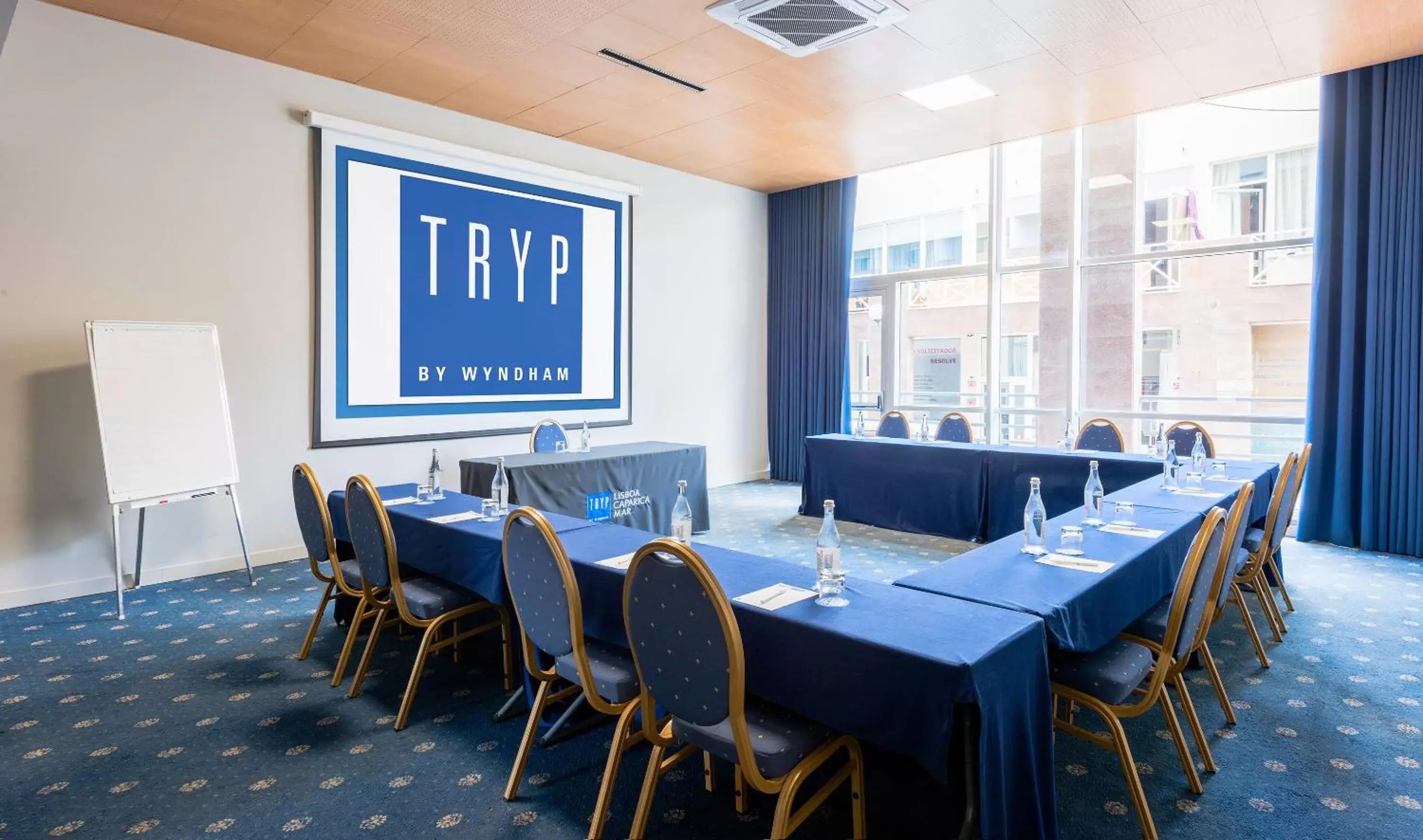 Meeting/conference room in TRYP by Wyndham Lisboa Caparica Mar