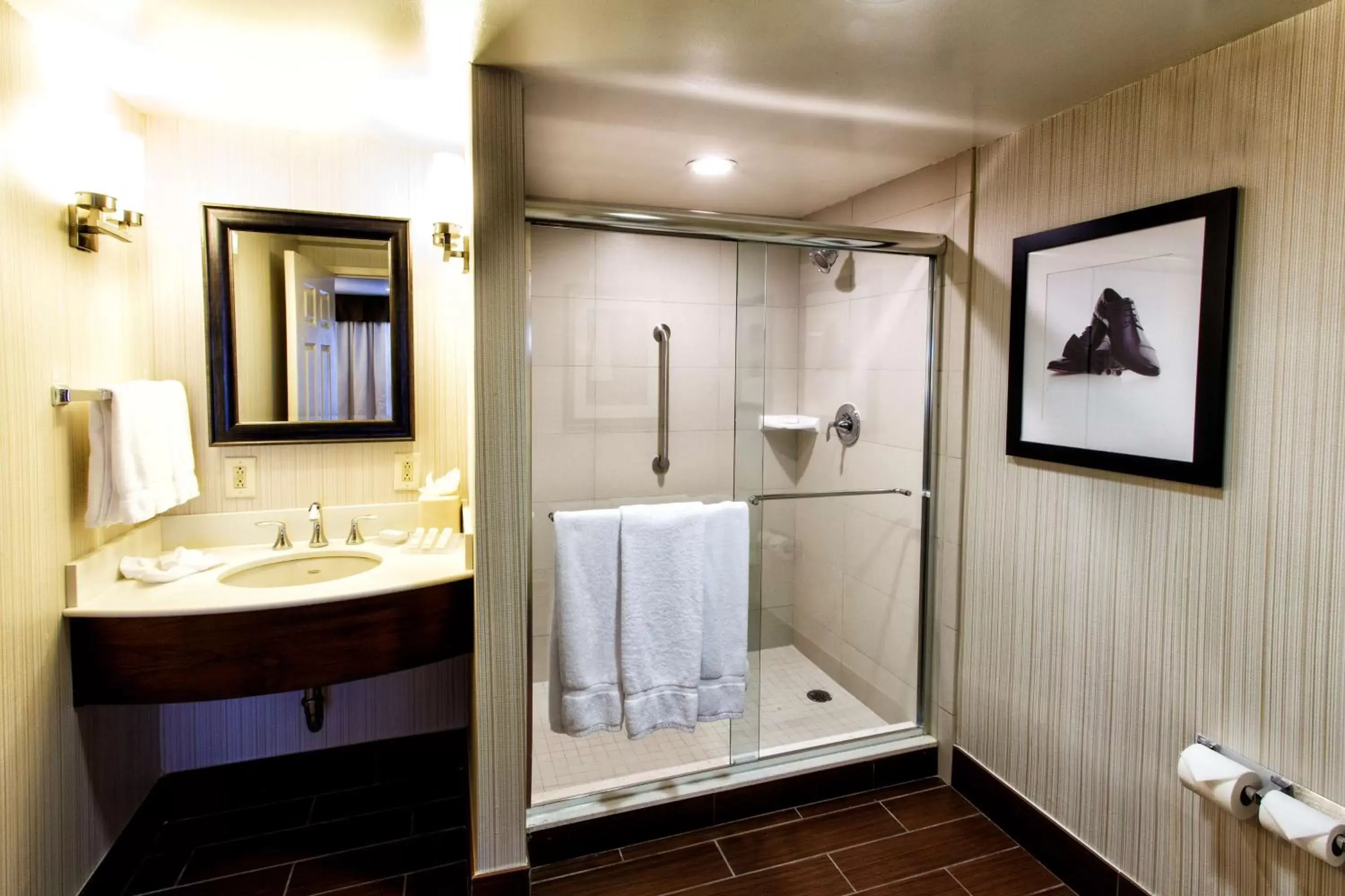 Bathroom in Hilton Garden Inn New York/Staten Island