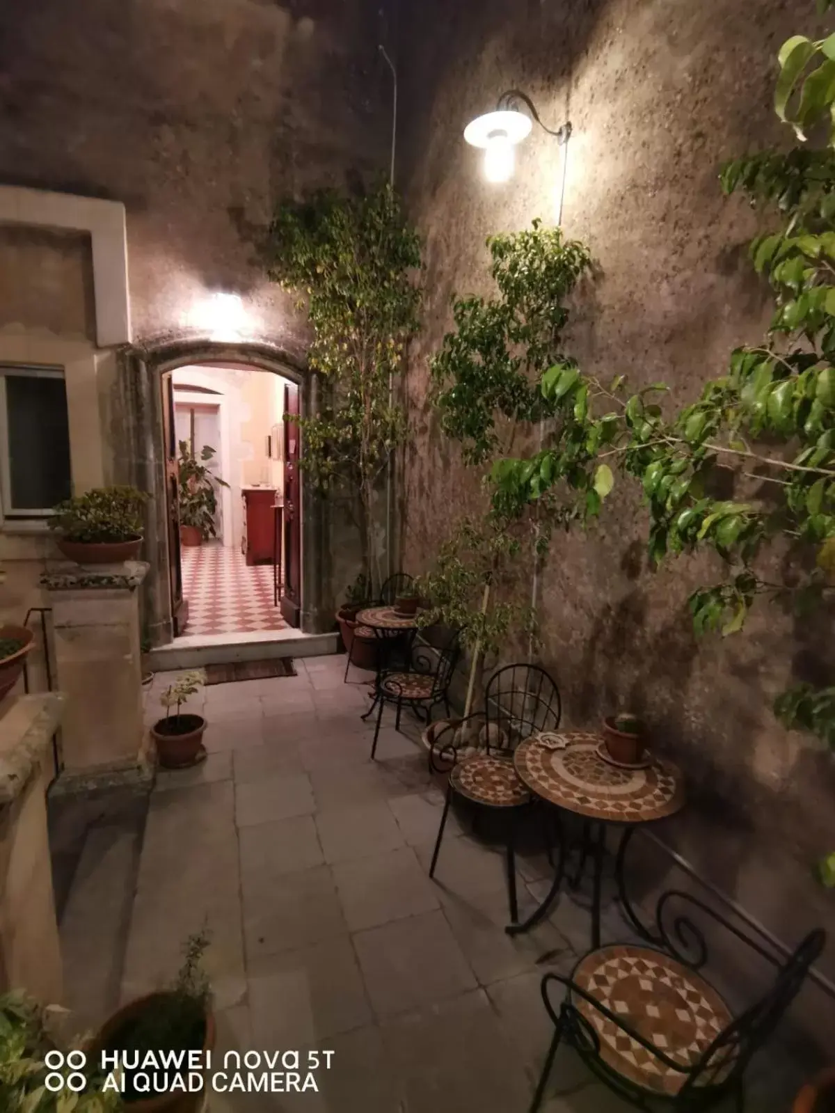 Patio in Palazzo Il Cavaliere B&B De Charme