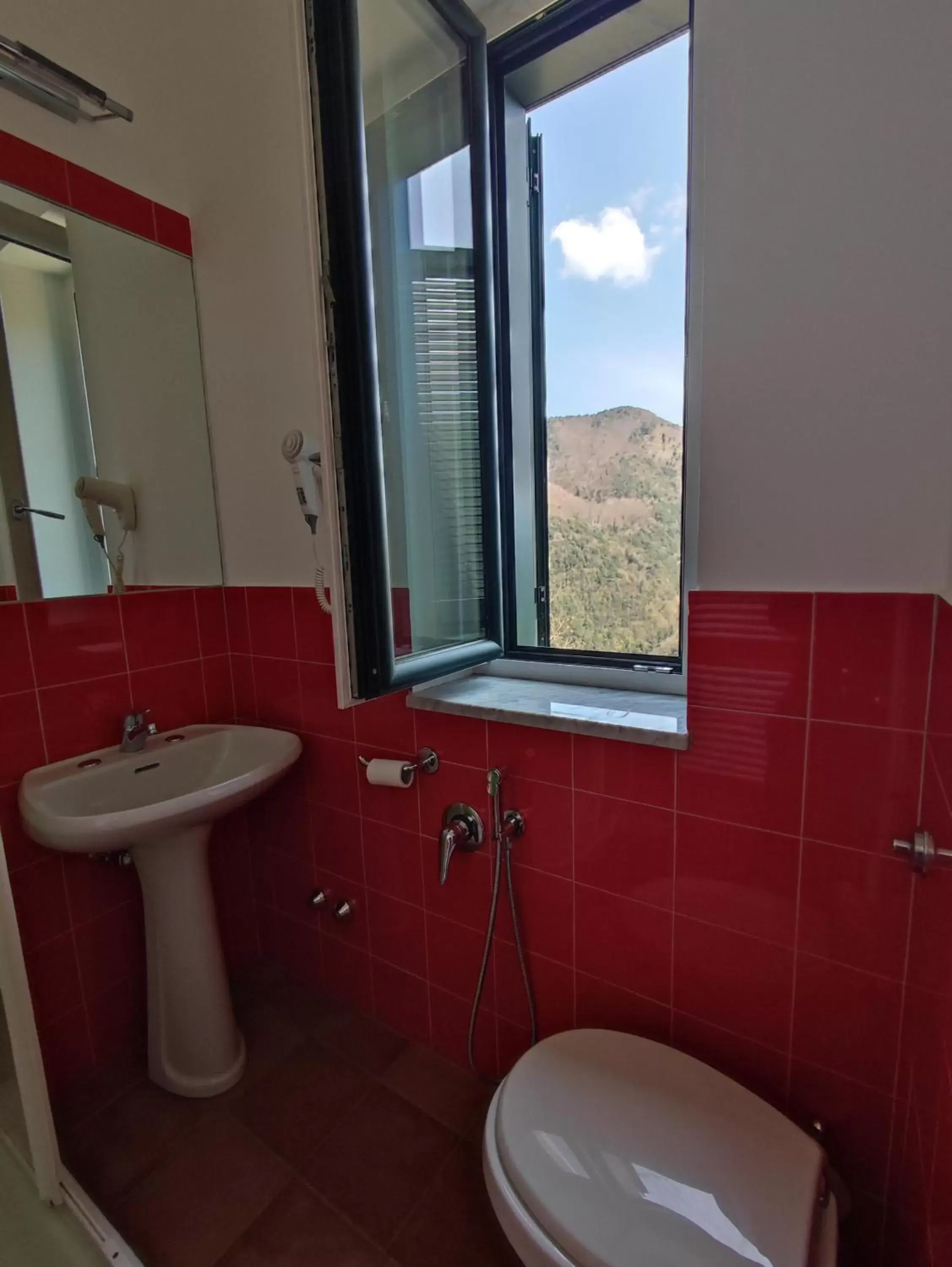 Bathroom in Hermitage Ravello