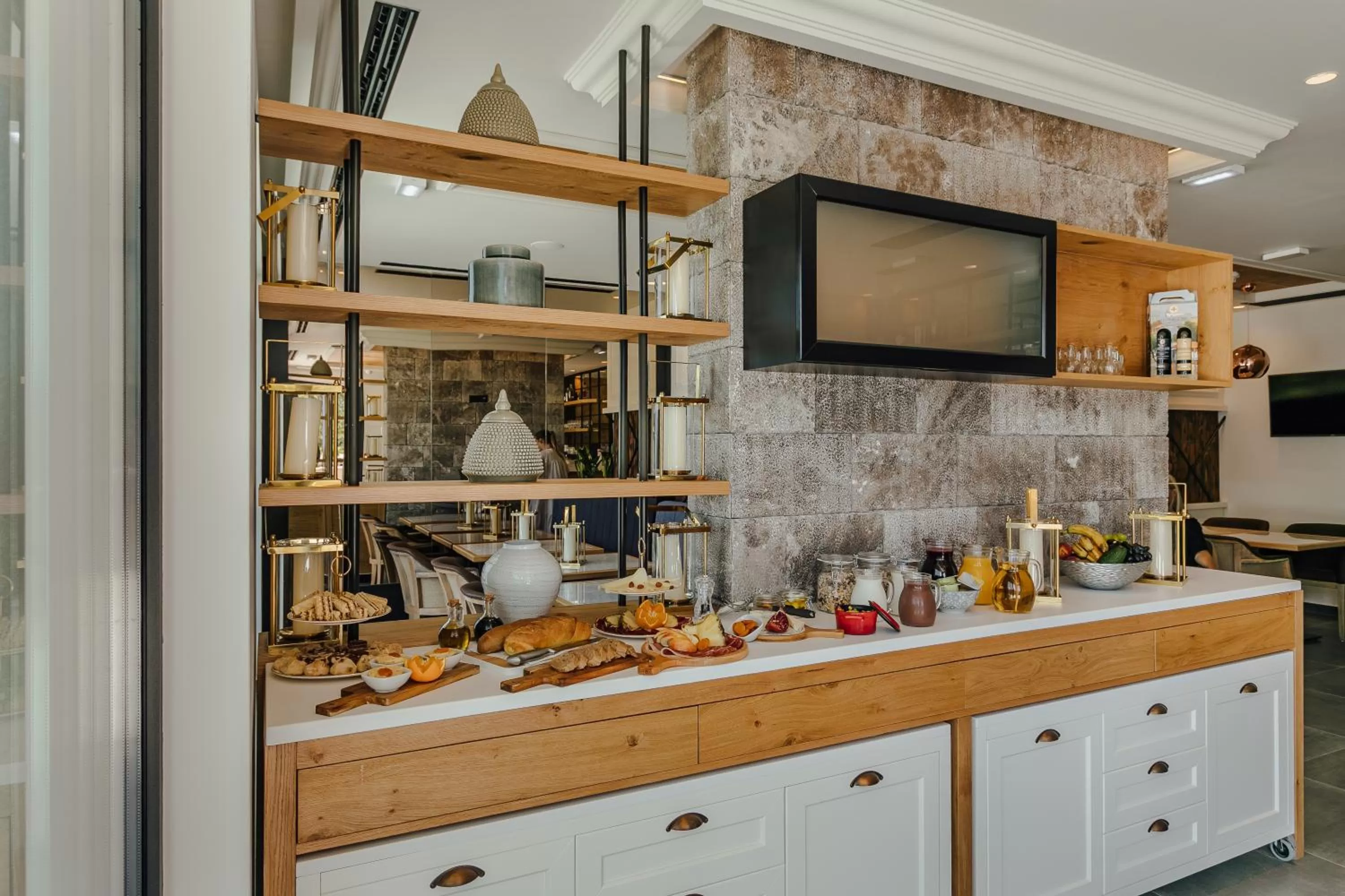 Buffet breakfast in Boutique Hotel Casa del Mare - Vizura