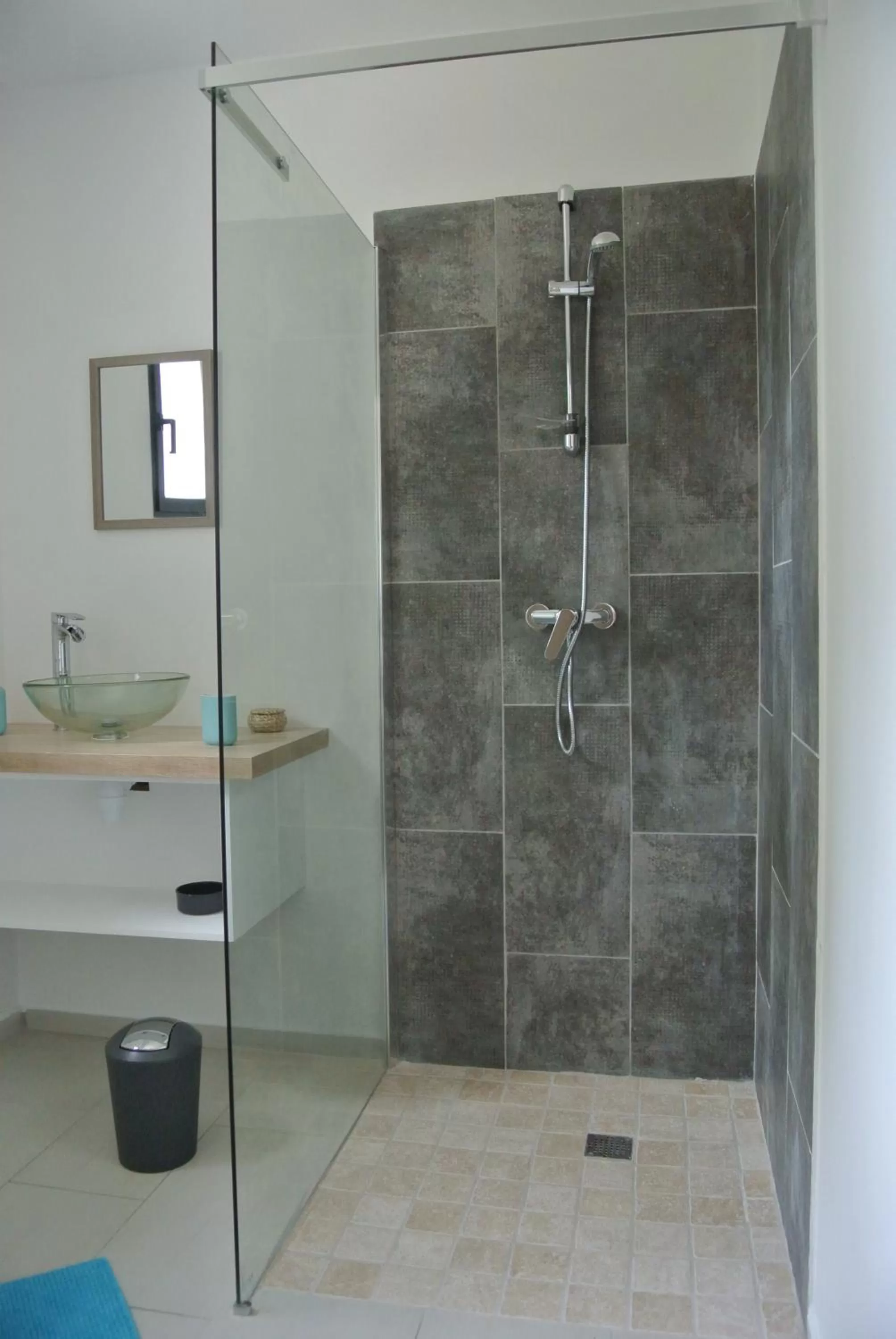 Shower in CARPE DIEM Résidence Hôtelière