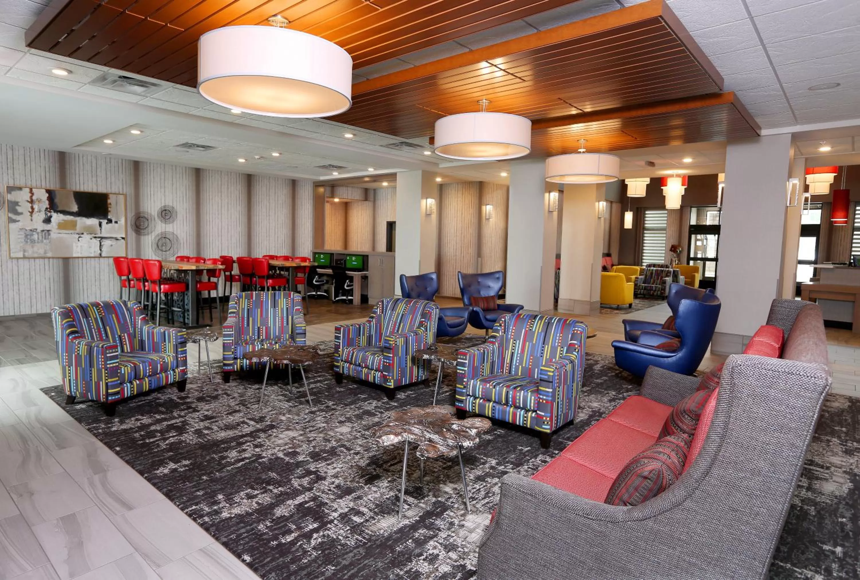 Property building in Holiday Inn & Suites Sioux Falls - Airport by IHG