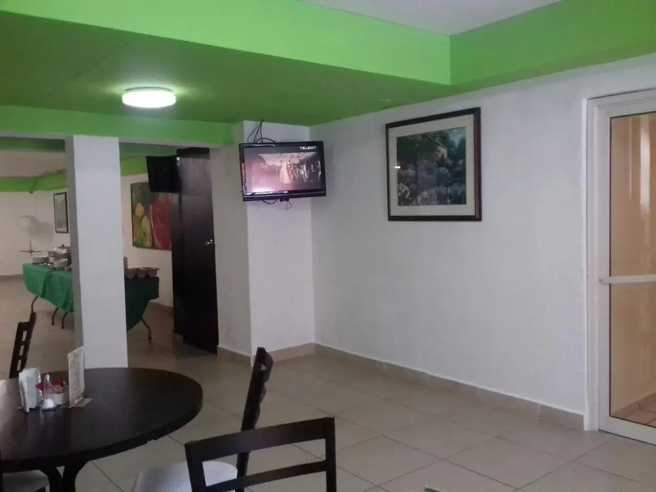 Restaurant/places to eat in CHN Hotel Monterrey Santa Fe Restaurant/places to eat in CHN Hotel Monterrey Santa Fe