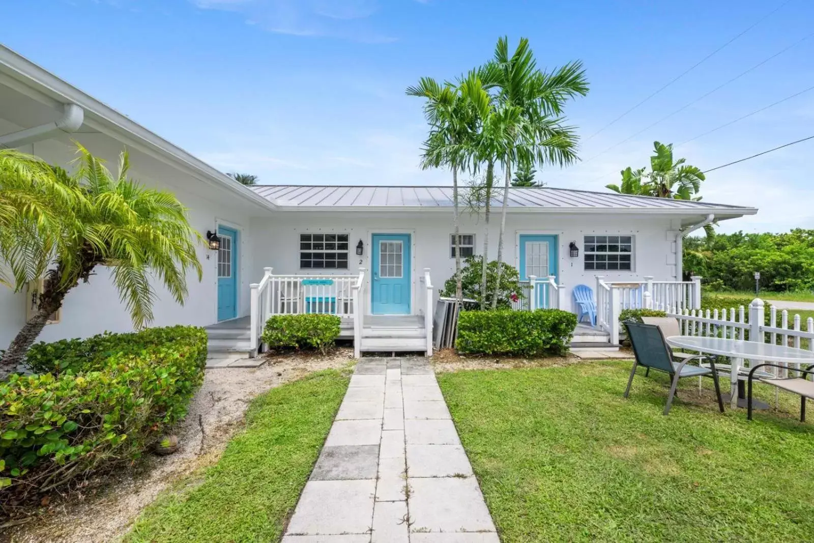 Property Building in Seahorse Beach Bungalows