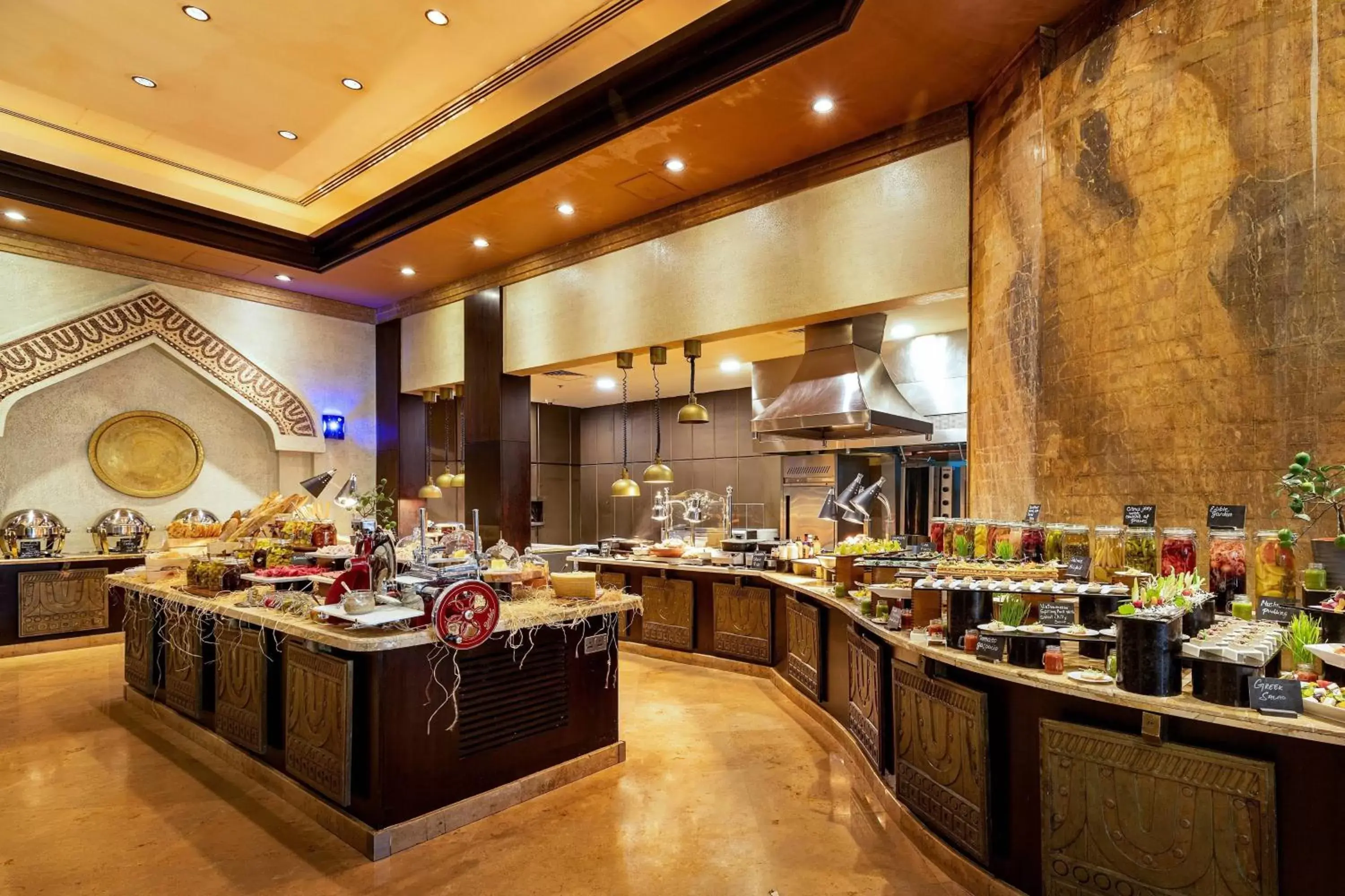 Breakfast, Restaurant/Places to Eat in Sharq Village & Spa, a Ritz-Carlton Hotel