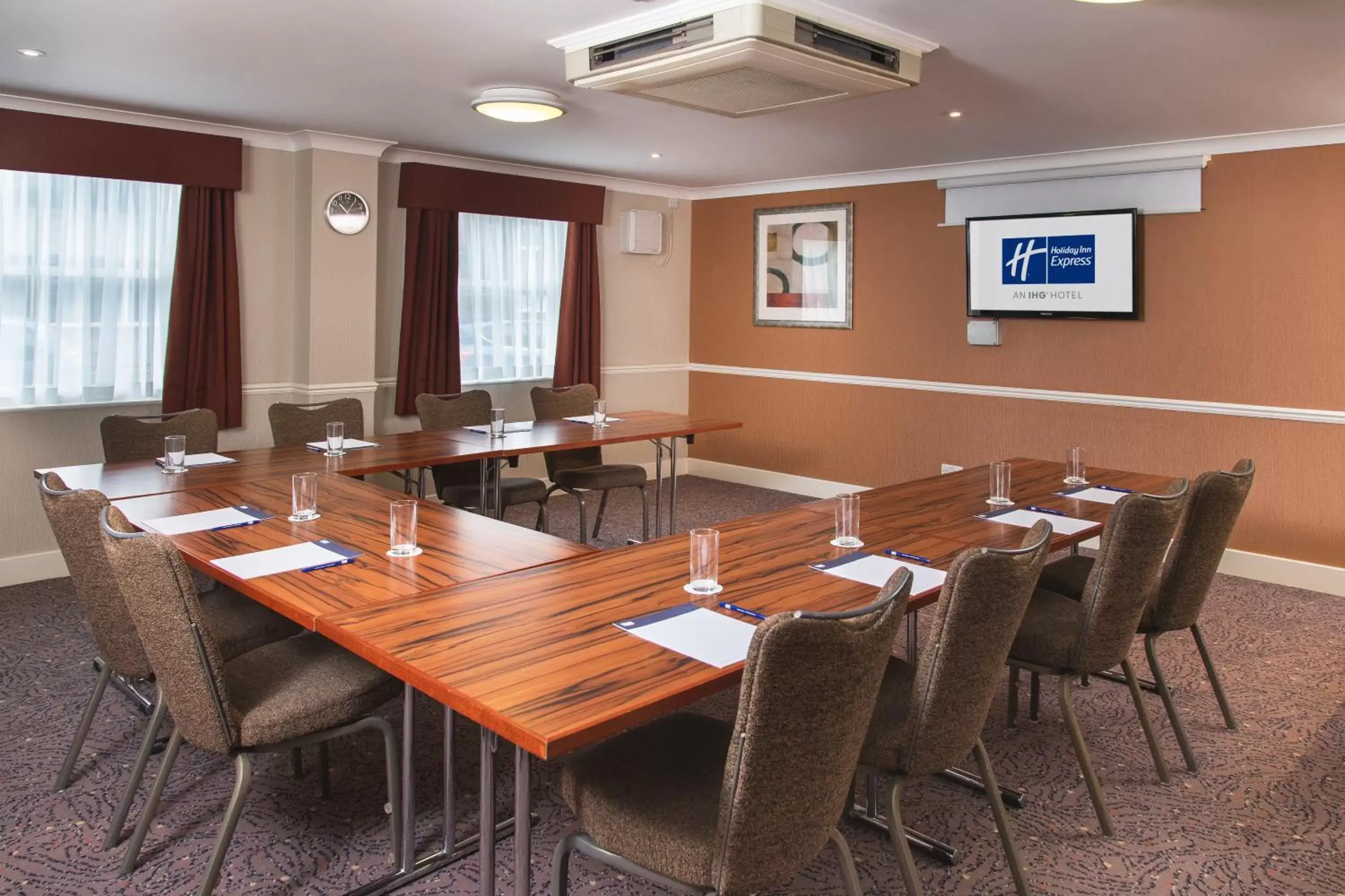Meeting/conference room in Holiday Inn Express York, an IHG Hotel
