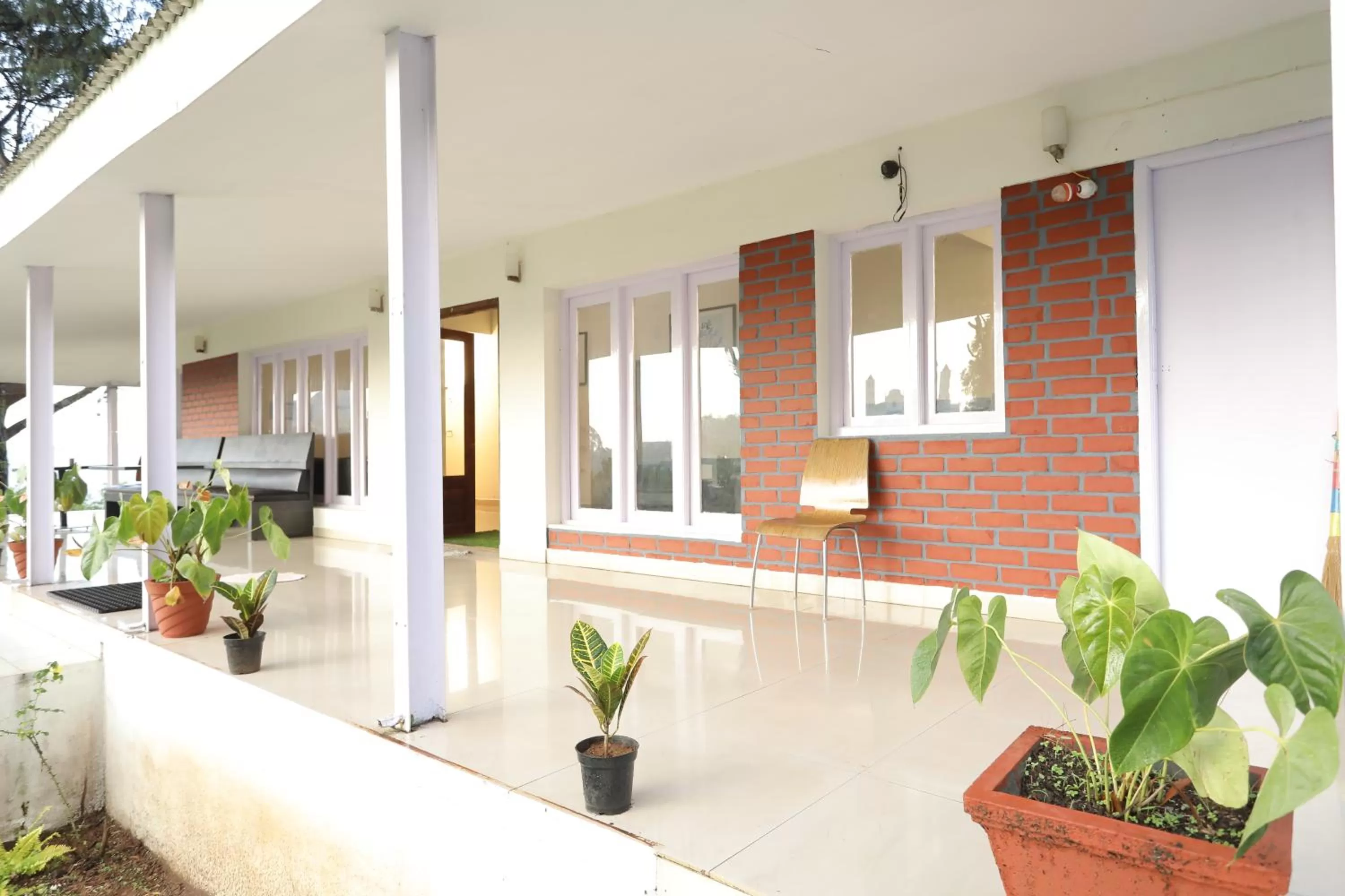 Property building, Lobby/Reception in Nilgiris Inn By Lexstays Kotagiri, Ooty