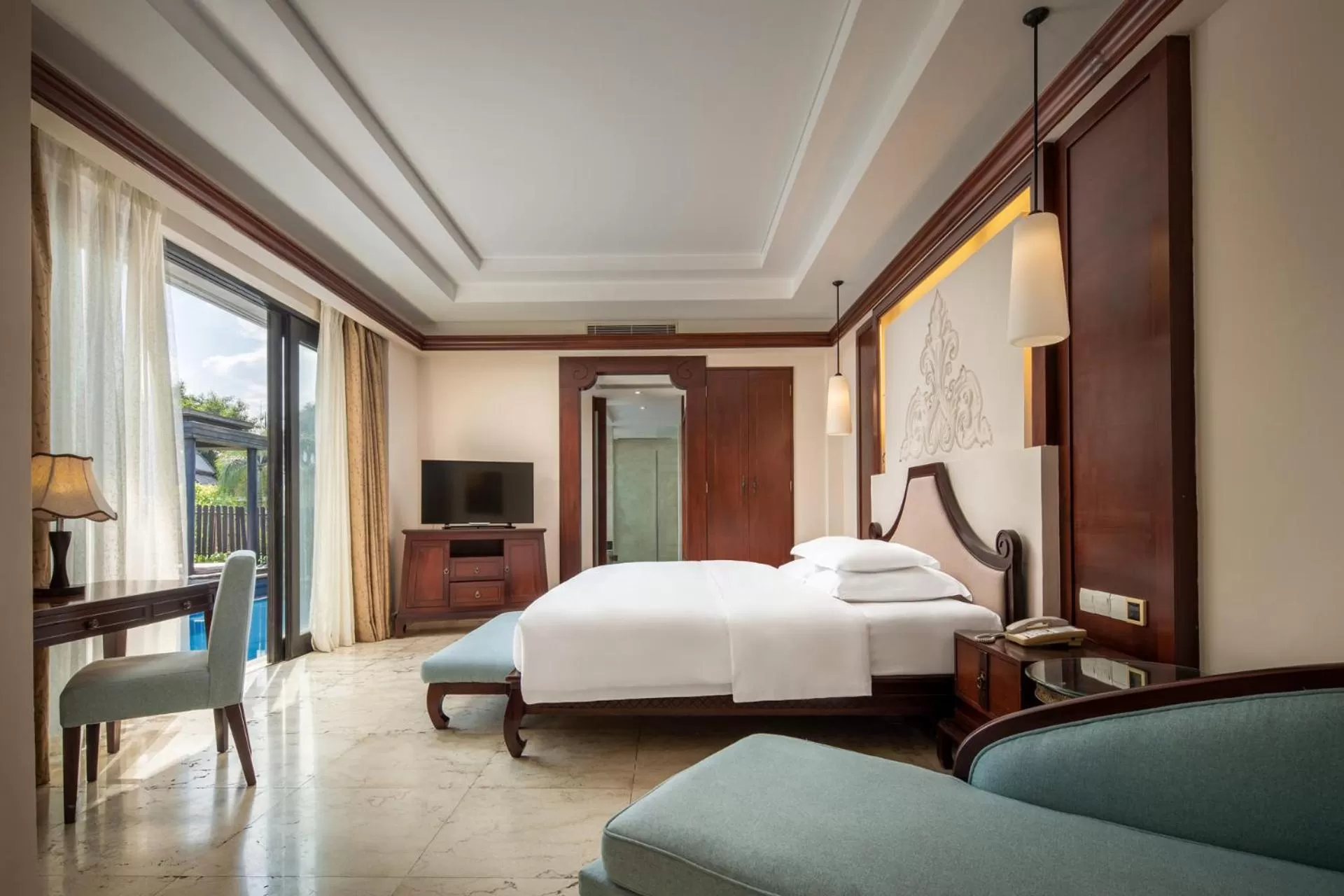 Property building, Bed in Pullman Sanya Yalong Bay Villas & Resort