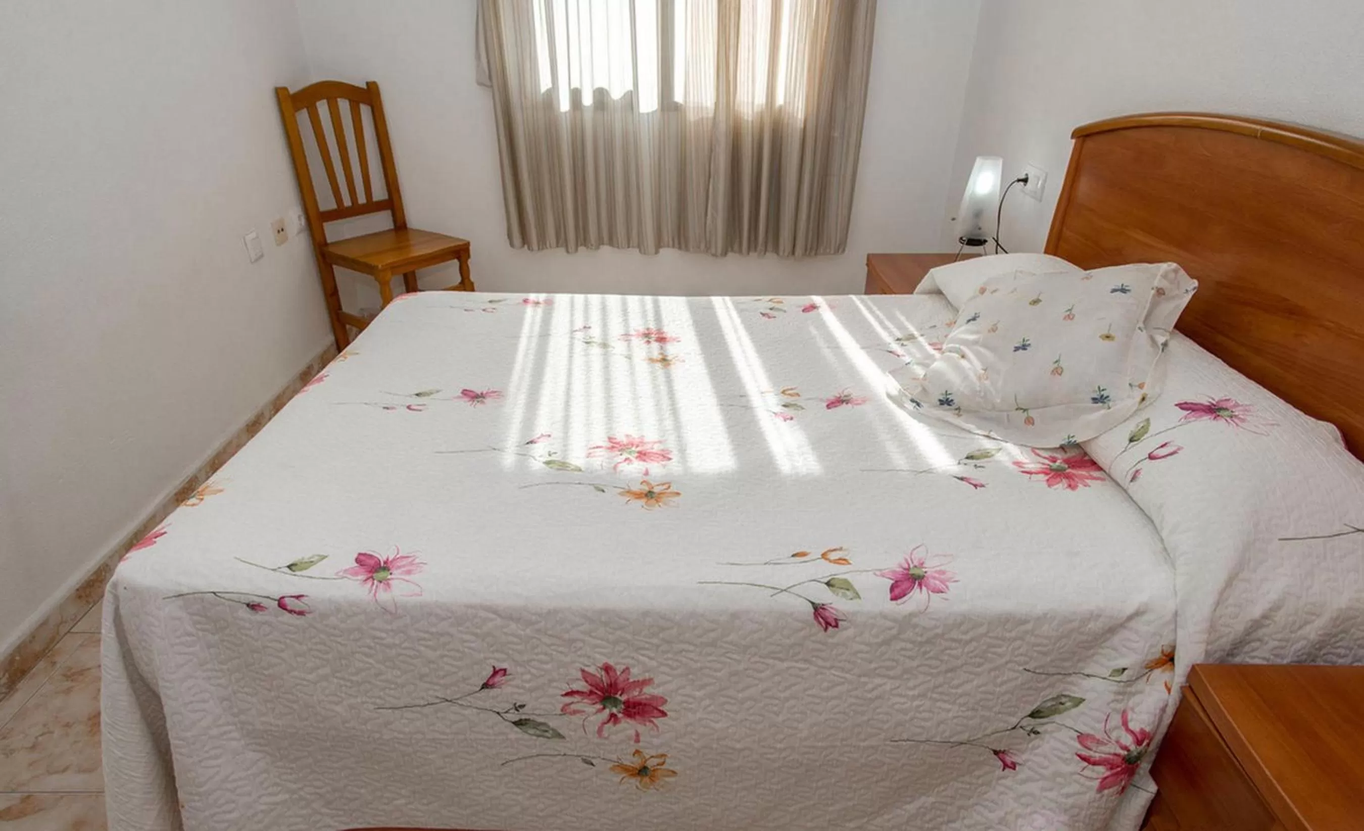 Decorative detail, Bed in Apartamentos Turísticos Fresno