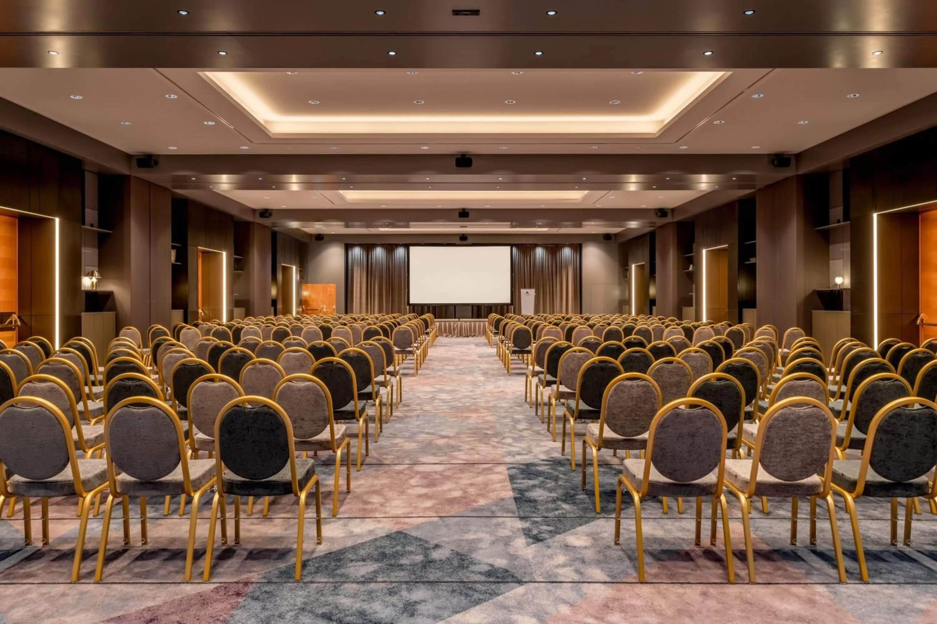 Meeting/conference room in Vienna Marriott Hotel