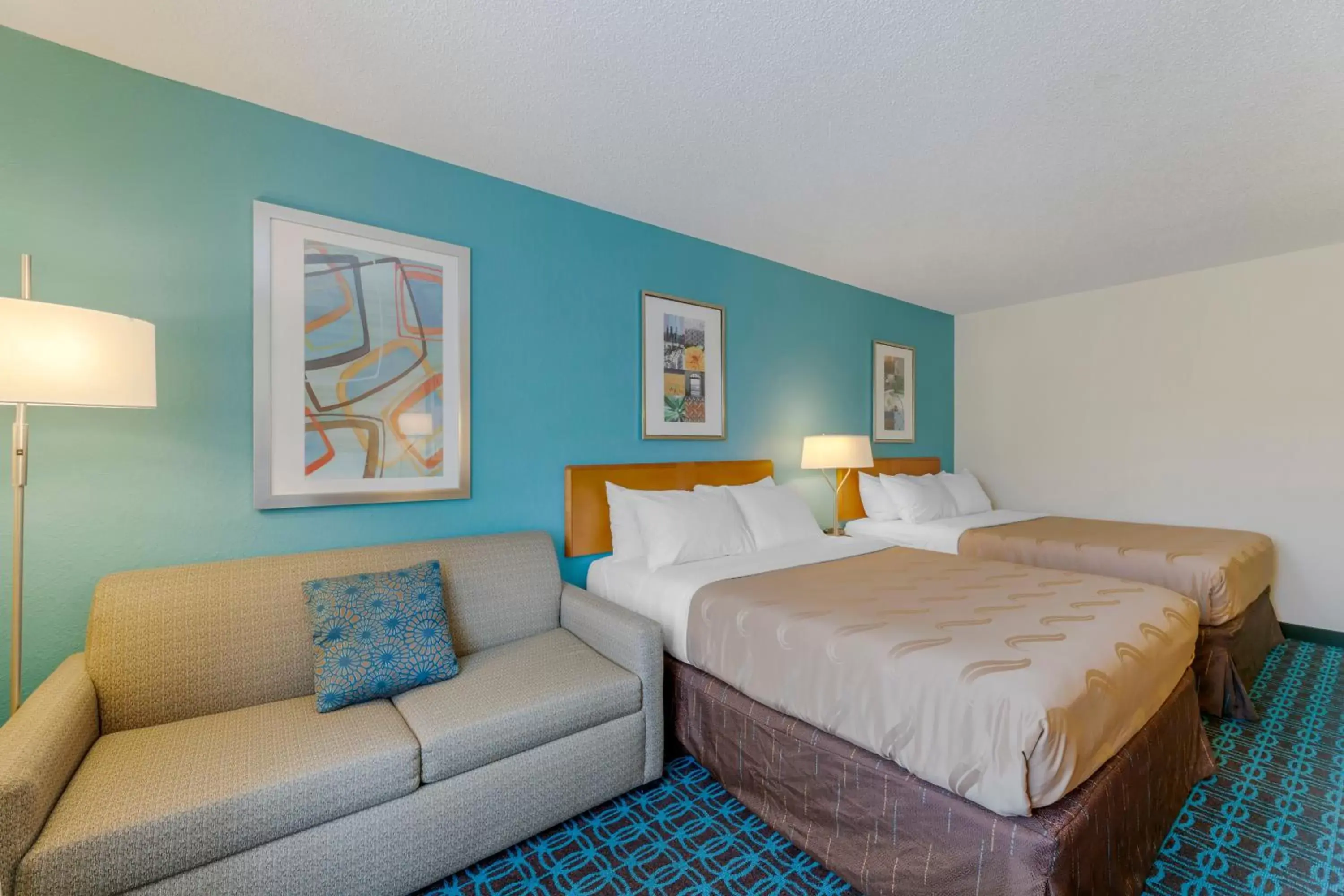 Bedroom, Bed in Quality Inn & Suites Sandusky