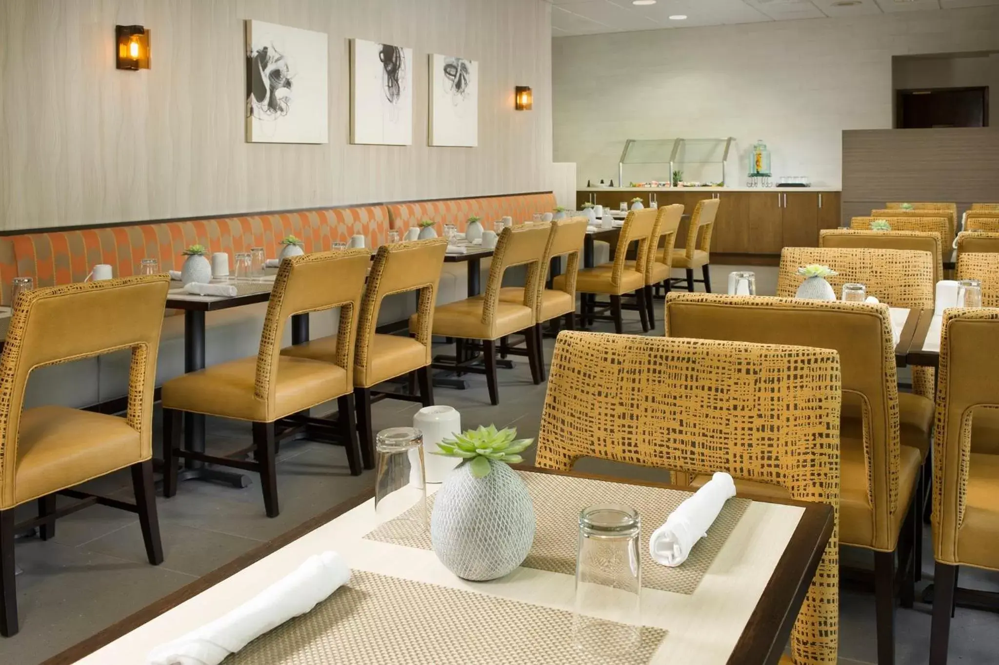 Restaurant/Places to Eat in Holiday Inn Miami-Doral Area, an IHG Hotel